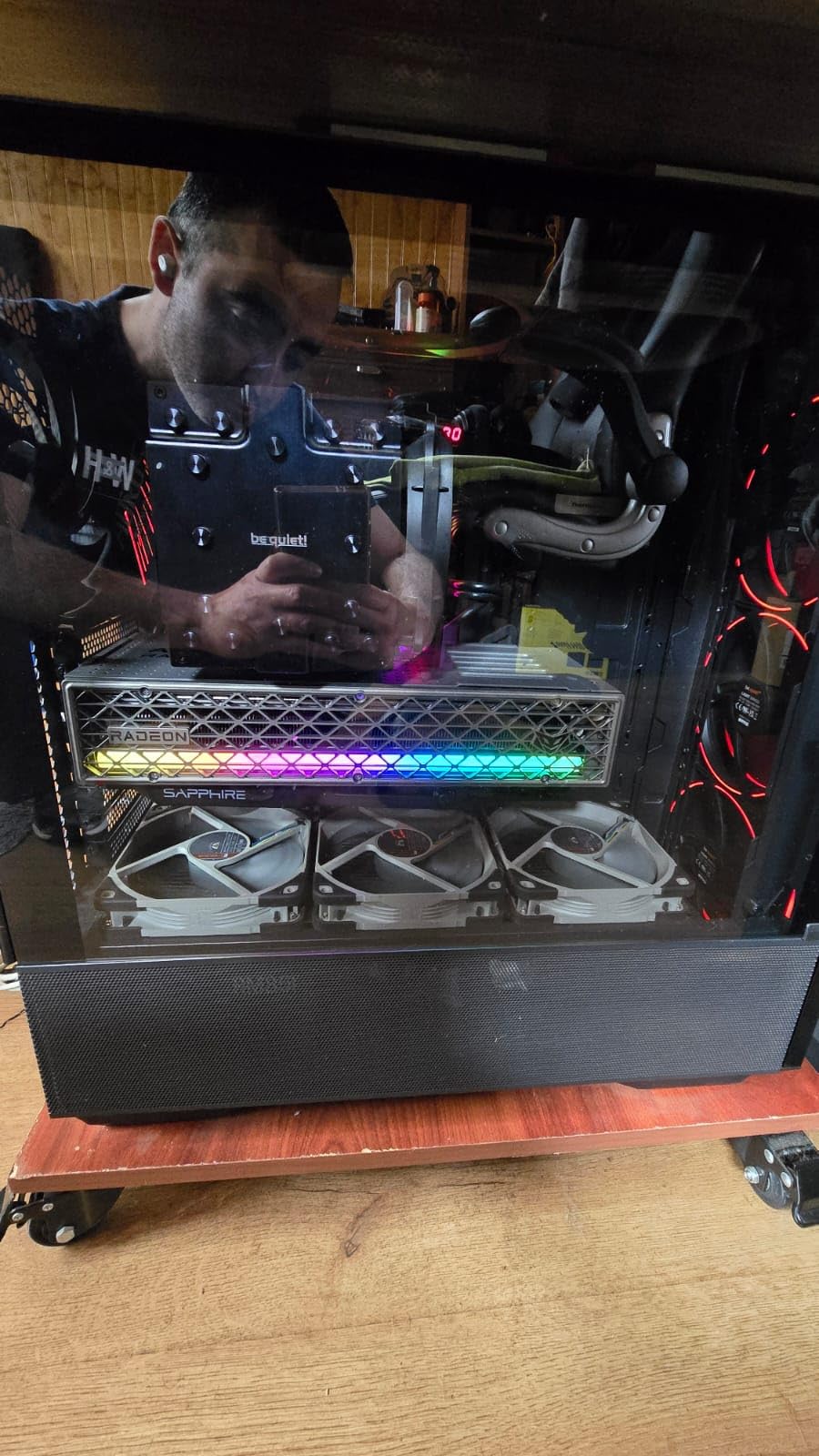 Sapphire Nitro+ AMD Radeon™ RX 9070 XT Gaming OC 16GB Dual HDMI/Dual DP customer photo 1