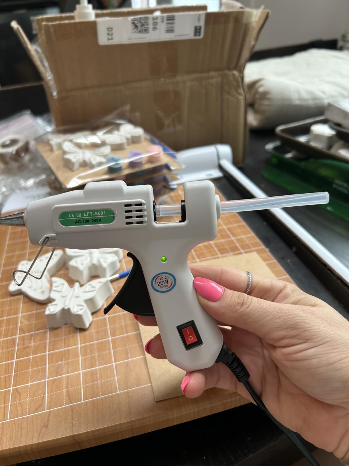 SHJADE Hot Glue Gun with 30 Glue Sticks, 20W Mini Hot Melt Gun Kit(White) customer photo 1