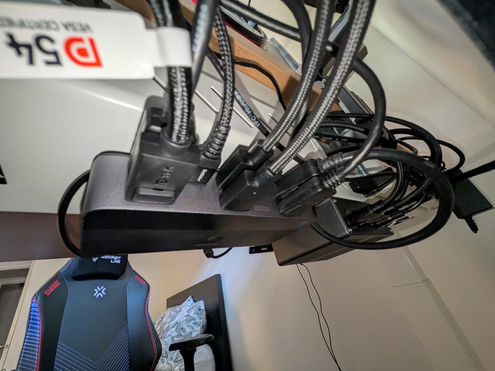 UGREEN 8K@60Hz Displayport KVM Switch 2 Monitors 2 Computers, Aluminum customer photo 1