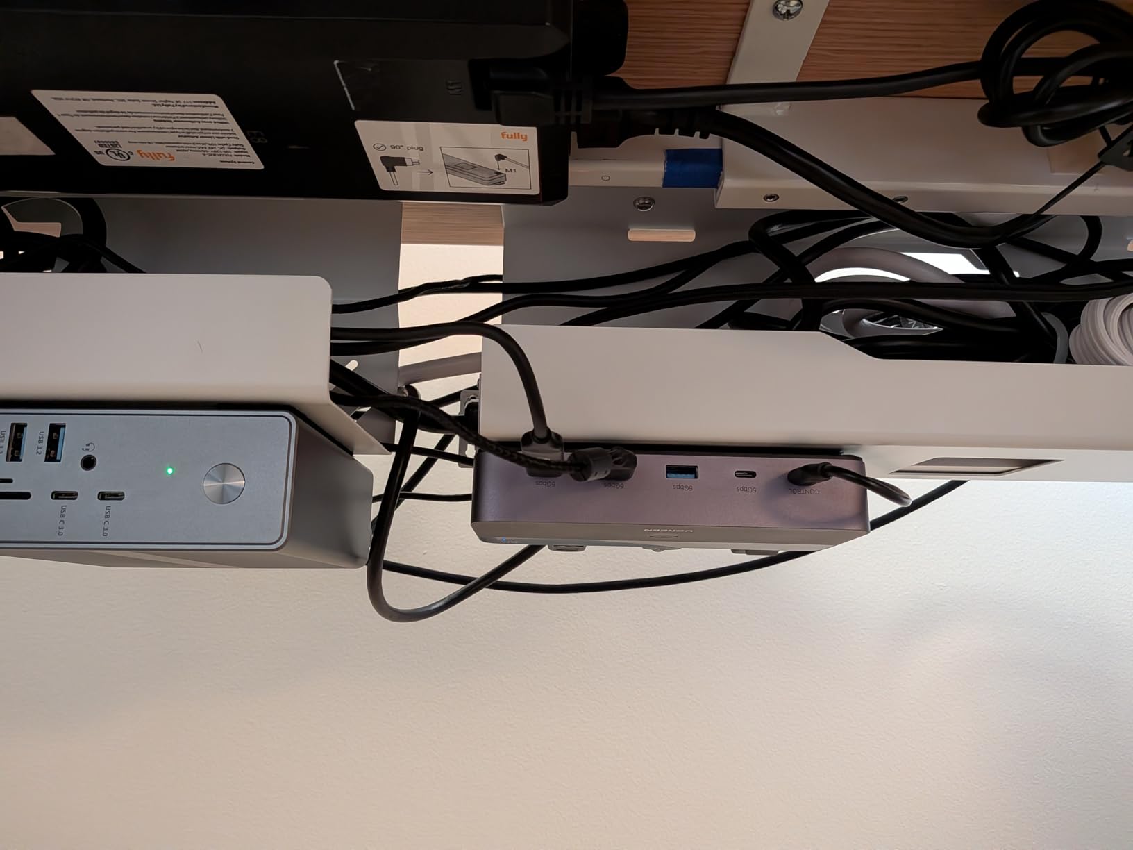 UGREEN 8K@60Hz Displayport KVM Switch 2 Monitors 2 Computers, Aluminum customer photo 2