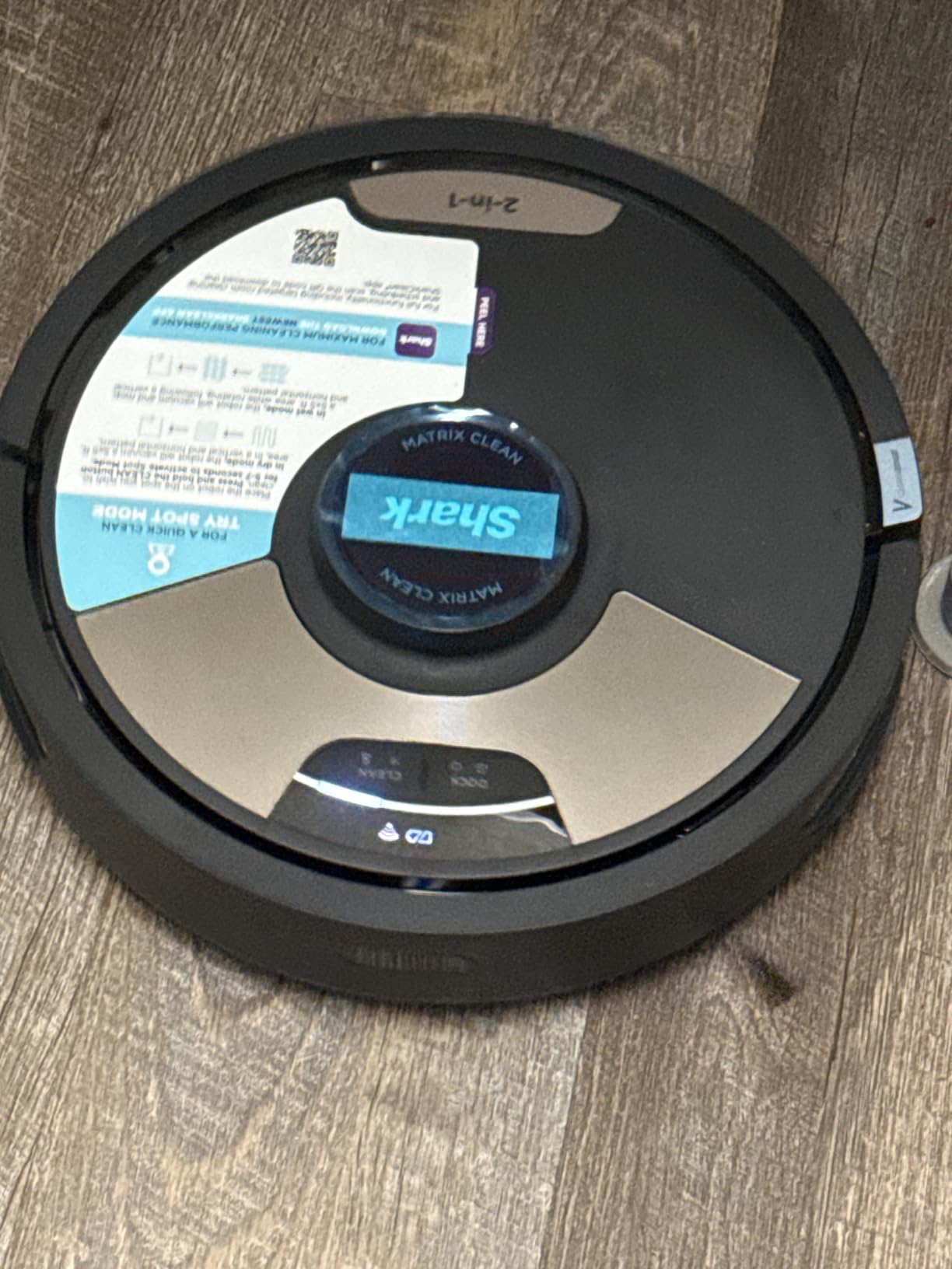 Shark Navigator Robot Vacuum, 30-Day Self-Emptying Base, White, AV2110S customer photo 1