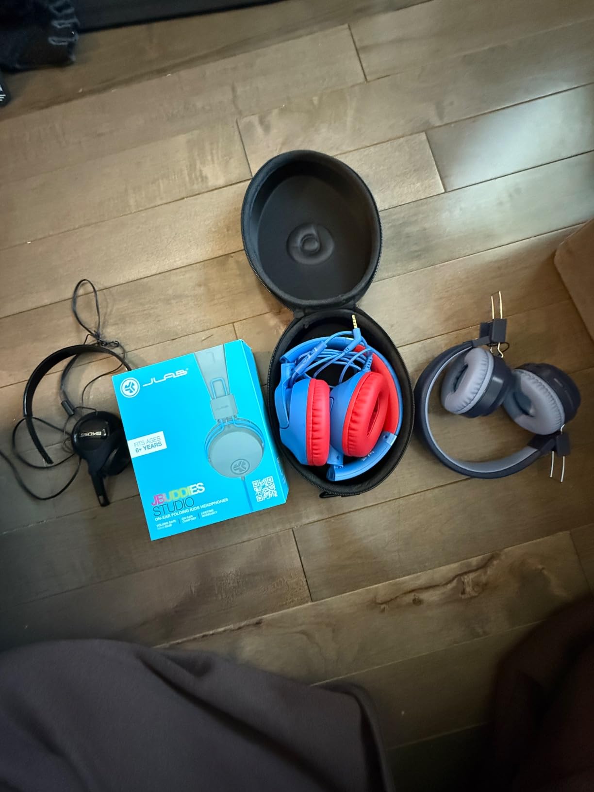 Kids Headphones Wired for School, 3.5mm Safe Volume Limited with Mic, Navy customer photo 2