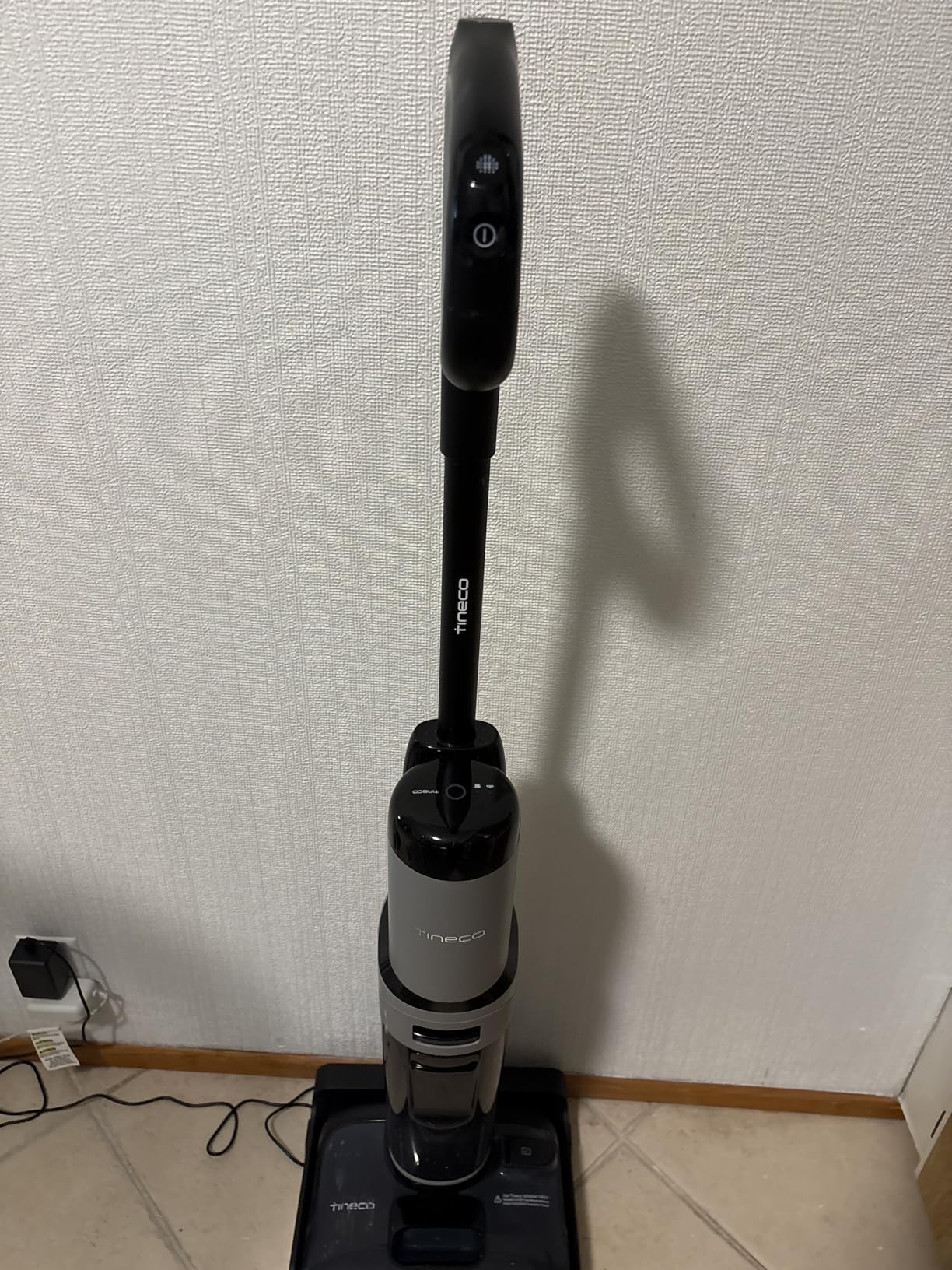Tineco Floor ONE i5 Stretch Wet Dry Vacuum Cleaner, Vacuum & Mop in One Step, 20kpa Powerful Suction, 180° Lay-Flat Design, Anti-Tangle Design, Dual-Sided Edge Cleaning, Up to 30* Minutes Runtime customer photo 1