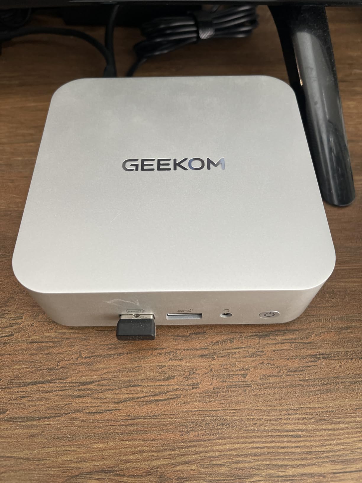 GEEKOM A8 Mini PC, Ryzen 7 8745HS, 16GB DDR5 Upgradeable RAM, 1TB SSD customer photo 2