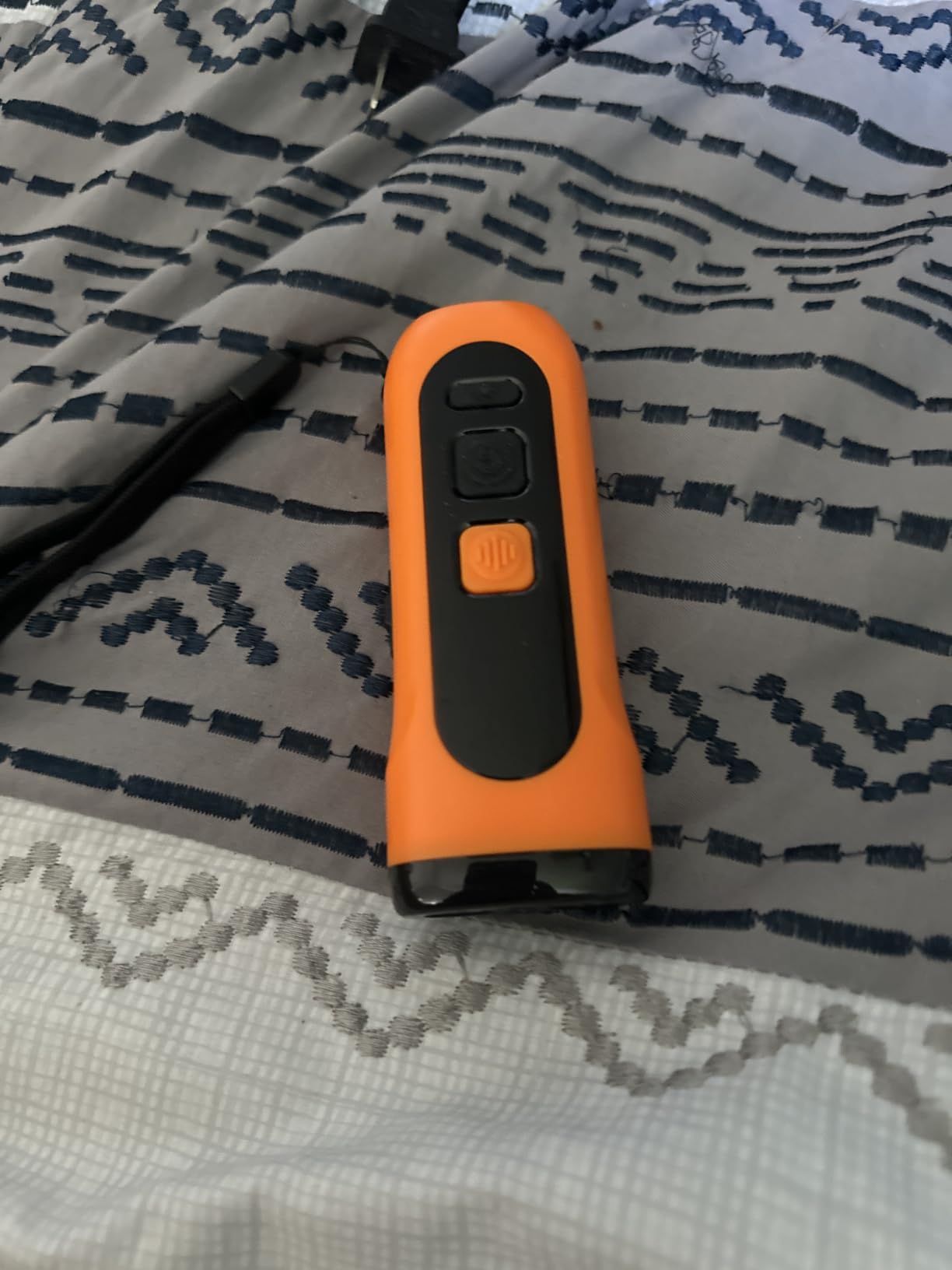 SEDULAN Dog Bark Deterrent Devices Anti Barking Device for Dogs Ultrasonic Bark Stopper Portable Dog Training Tool Indoor Outdoor Up to 50ft Correct Bad Behavior of Own or Neighbor's Dog (Orange) customer photo 2