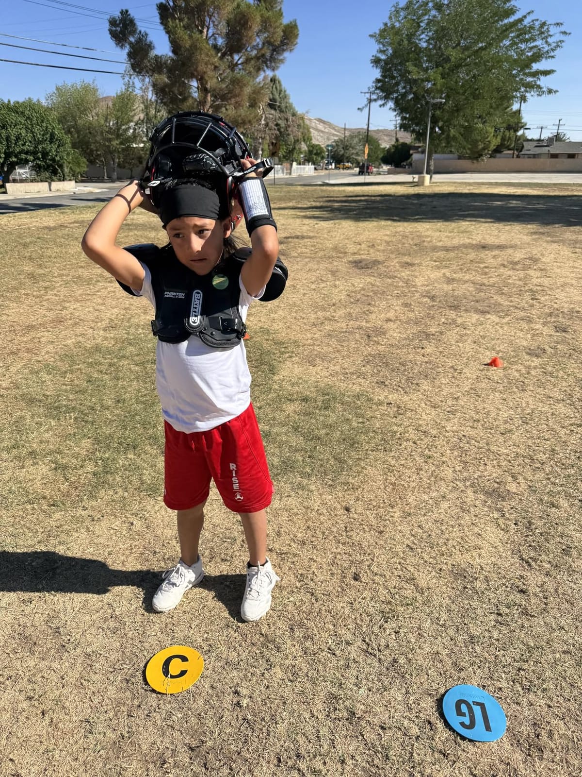 Battle Sports Phantom Football Shoulder Pads customer photo 1