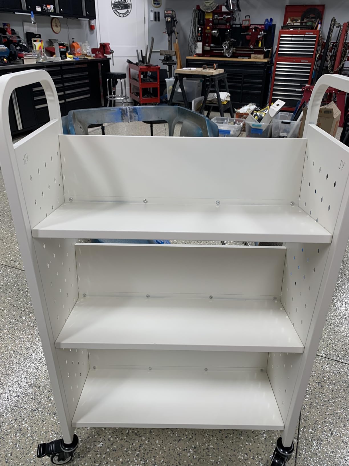 VEVOR Rolling Library Book Cart, 330 lbs Capacity, 30.3 x 15 x 48.0-Inch Library Cart, Single Sided V-Shaped Shelves with 3-Inch Lockable Wheels, Book Truck for Home Shelves Office and School, Black customer photo 2