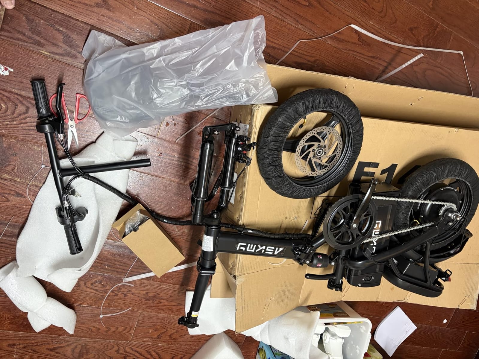 Foldable Electric Bike for Adults and Teens, 14 Inch Ebike for Commuting customer photo 2