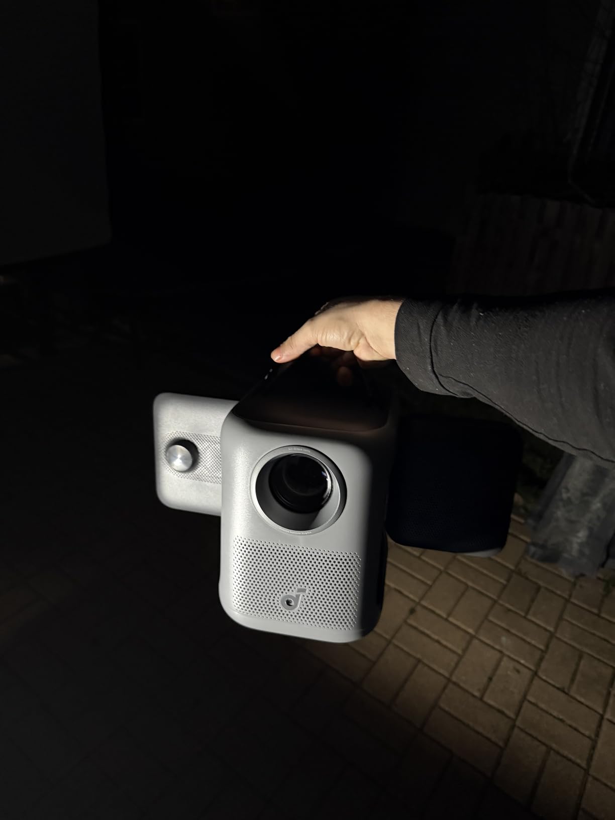 soundcore Nebula P1i Portable Projector with Flippable Speaker customer photo 1