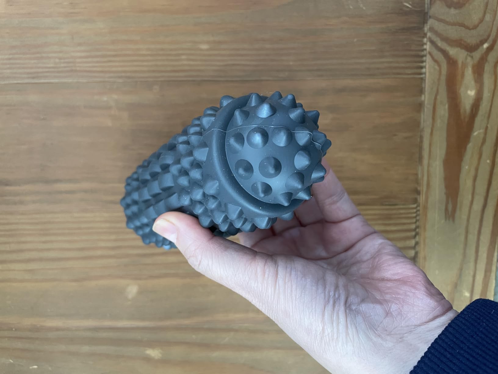 NHO Vibrating Massage Ball, Vibrating Foam Roller for Muscle Pain Relief, 4-Speed Myofascial Release Ball for Trigger Point Therapy, Deep Tissue Foot for Plantar Fasciitis, Neck, Shoulder customer photo 2