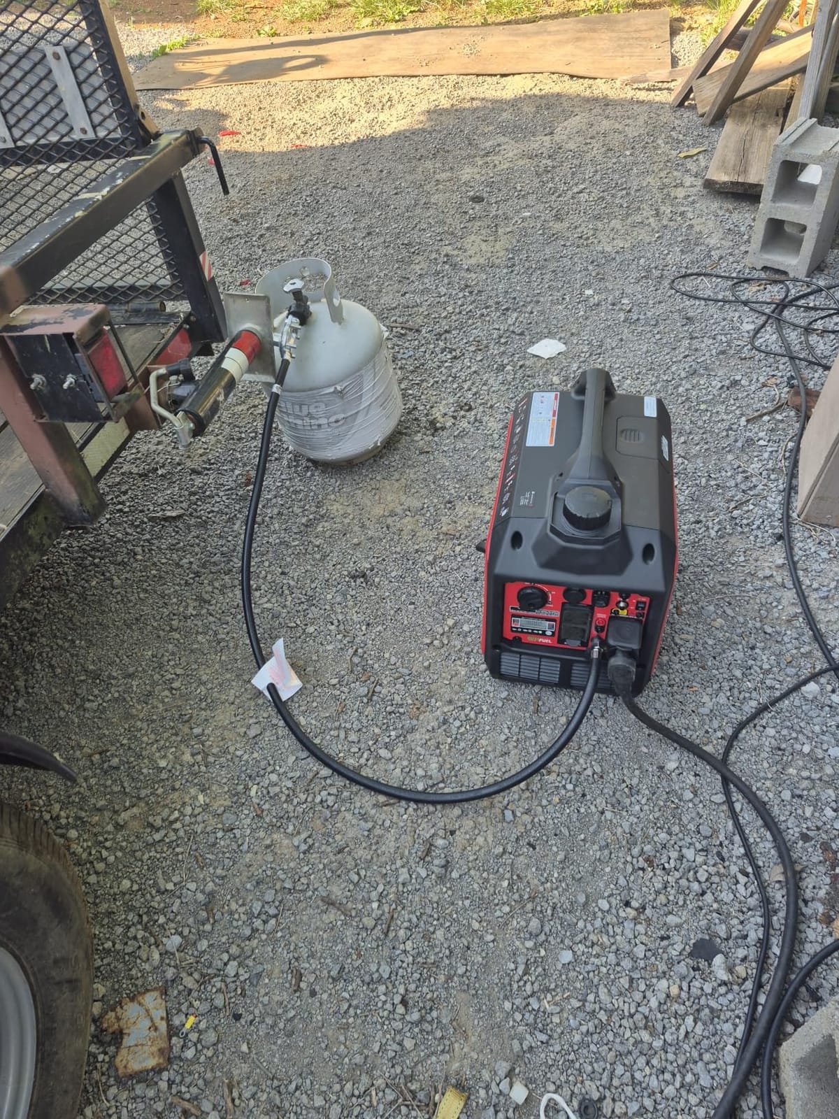 PowerSmart 3800 Watt Dual Fuel Inverter Generator for Camping or Home Use customer photo 1