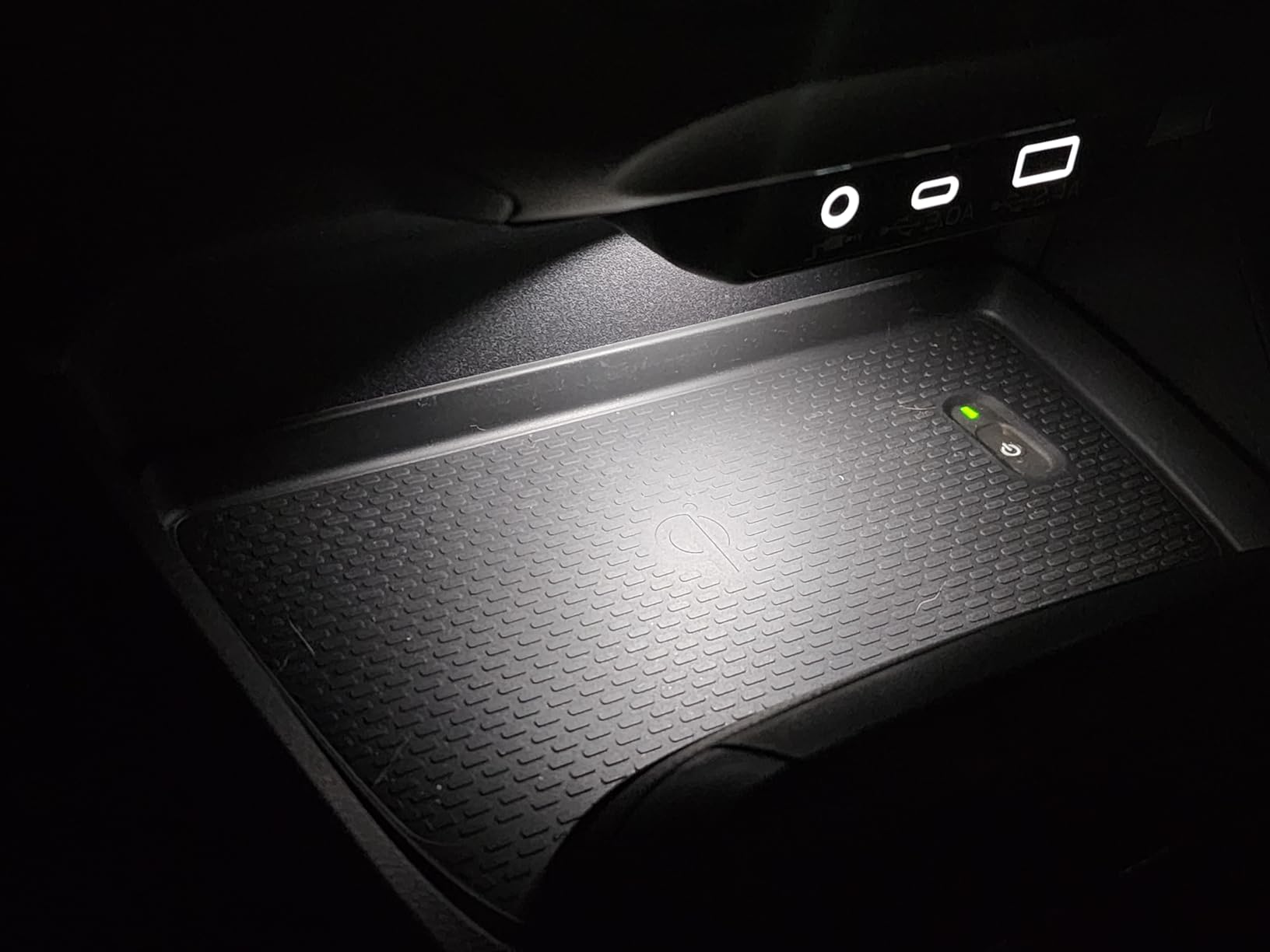 Wireless Charging Protective Mat for Hyundai Sonata 2026 2025 2024, Interior Accessories Center Console Silicone Anti-Slip Wireless Charger Cover Pad Protector for 2024-2026 Sonata, Black customer photo 1