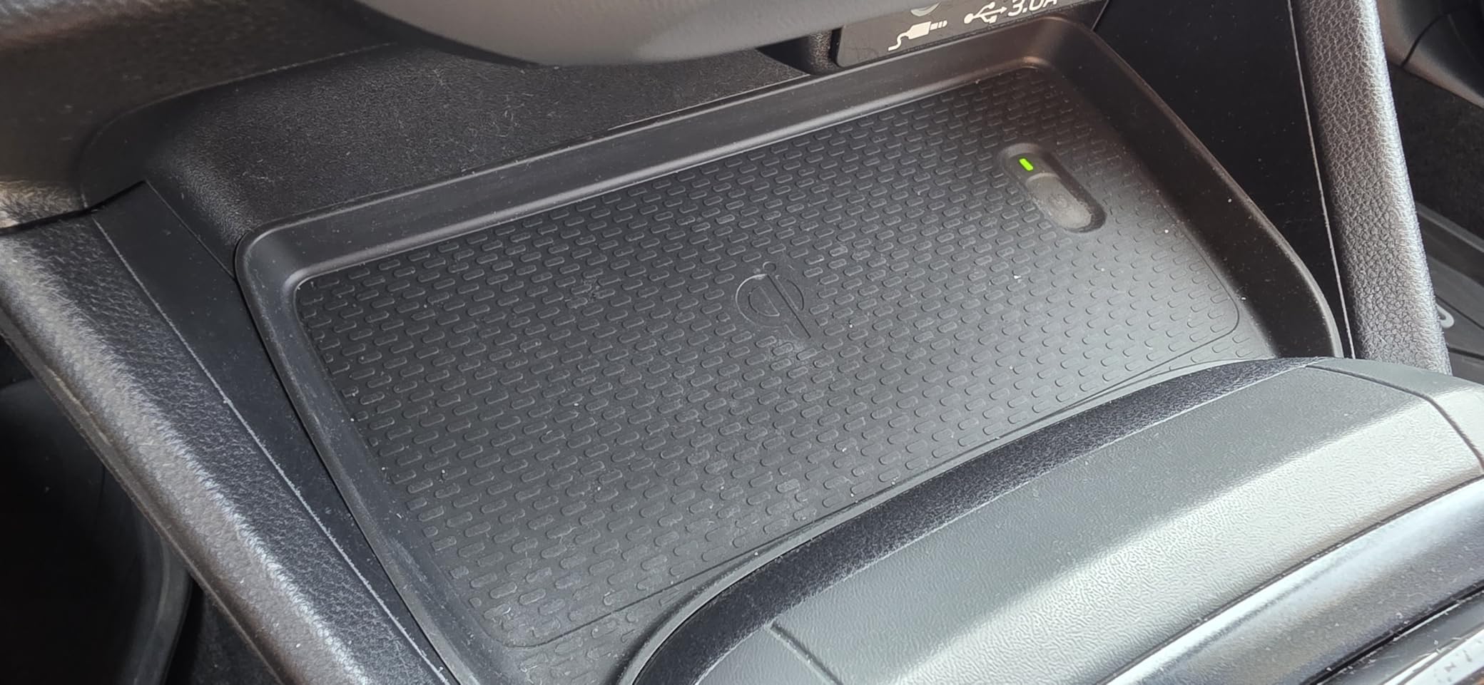 Wireless Charging Protective Mat for Hyundai Sonata 2026 2025 2024, Interior Accessories Center Console Silicone Anti-Slip Wireless Charger Cover Pad Protector for 2024-2026 Sonata, Black customer photo 2