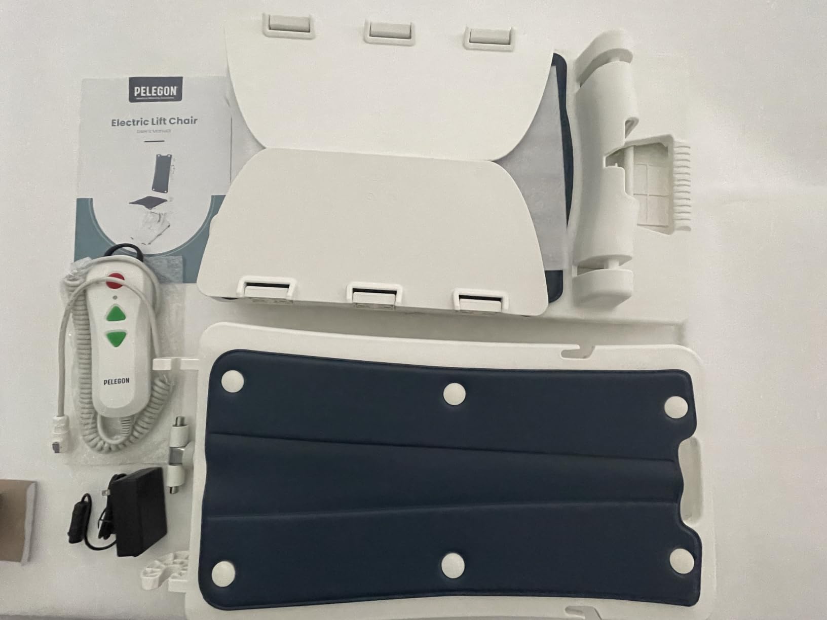 PELEGON Electric Lift Chairs for Elderly, 2-in-1 Floor Lift & IP68 Waterproof Bath Lift, Foldable Lift Assist Device with Remote, 300 lb Capacity, Emergency Stop, 1 Click-Assembly Fall Recovery Chair customer photo 1
