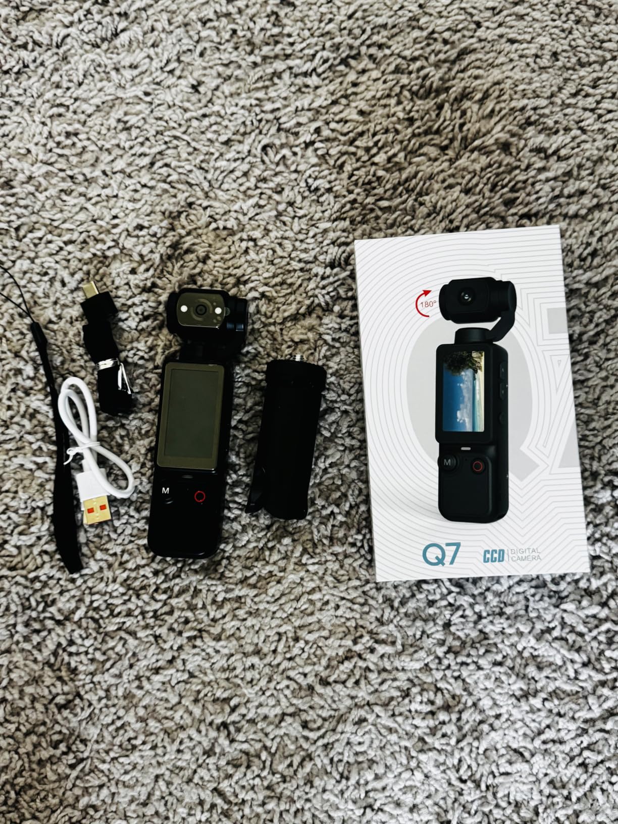 Vlogging Camera, Mini Camcorder, Portable Handheld Video Camera customer photo 1