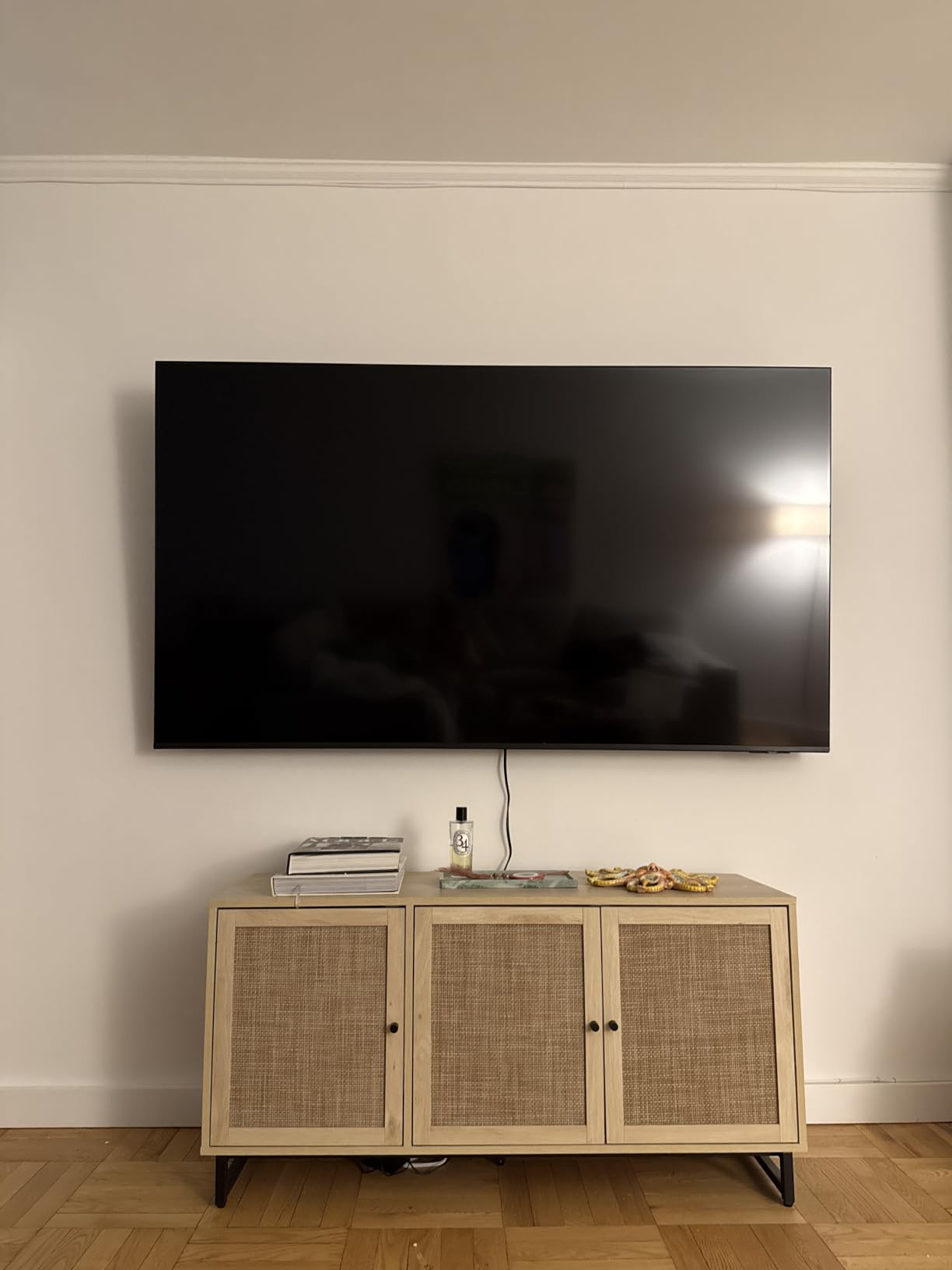 Samsung 65-Inch Class M70H Series, Mini LED, 4K, Smart TV, 2026 Model customer photo 1