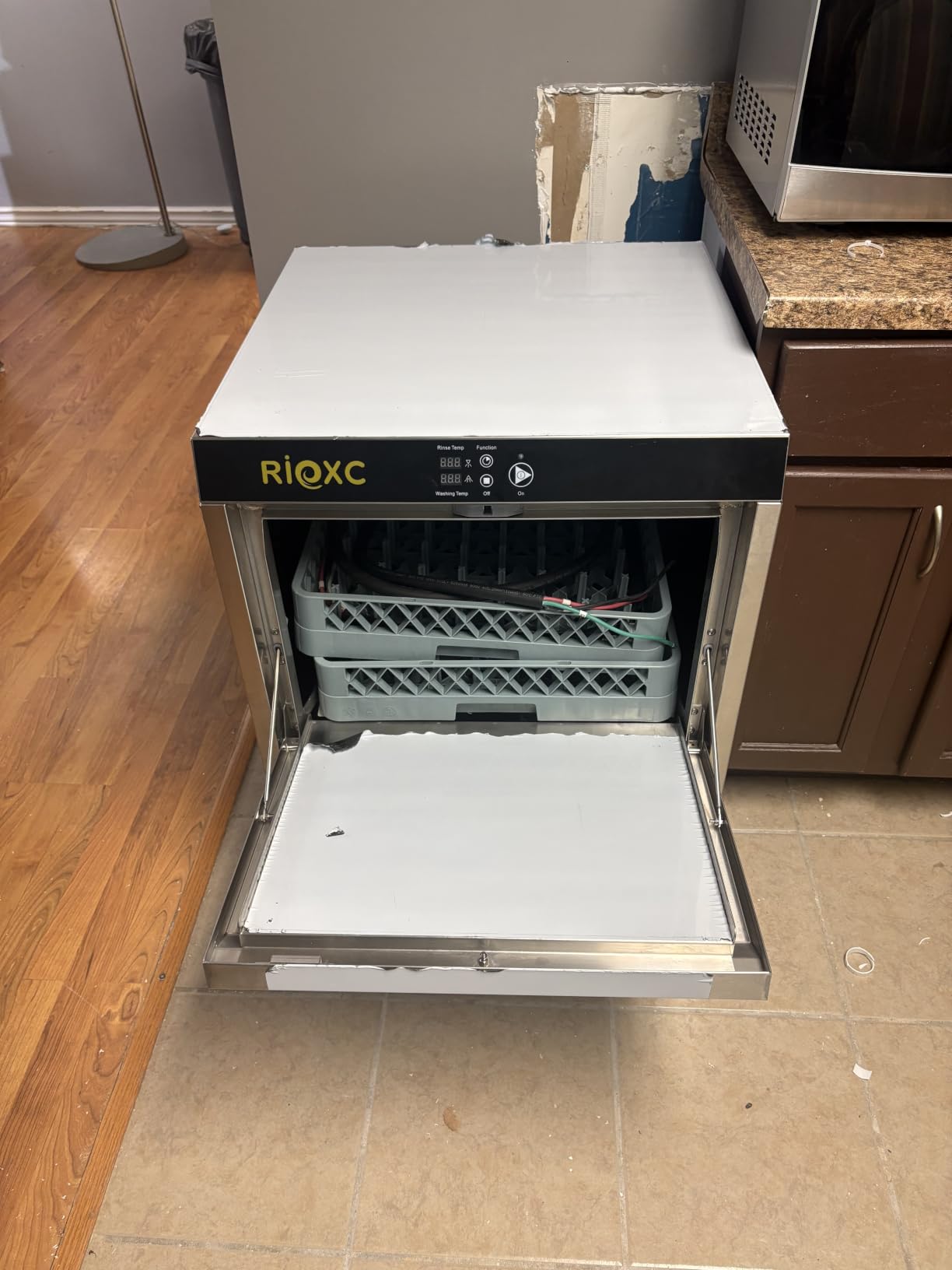 Commercial Dishwasher, High-Temp Undercounter Dishwasher, 40 Racks/Hr, 208-240V, Stainless Steel, CSA & ETL Certified for Restaurant, Bar & Cafe customer photo 2