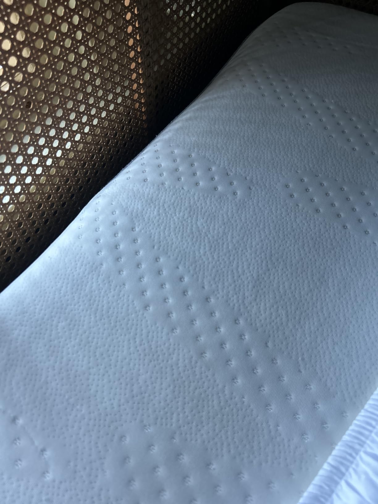 Novilla 14 Inch Queen Size Mattress, Hypoallergenic & Back Pain Relief, Hybrid Queen Mattresses in a Box with Smarts Coils, Fiberglass Free CertiPUR-US Certified Colchones No Box Spring Needed customer photo 2