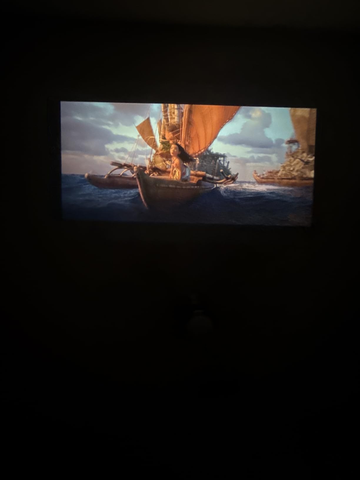 [Built-in Apps] Mini Projector 4K Supported, Android TV OS & Phone Remote customer photo 1