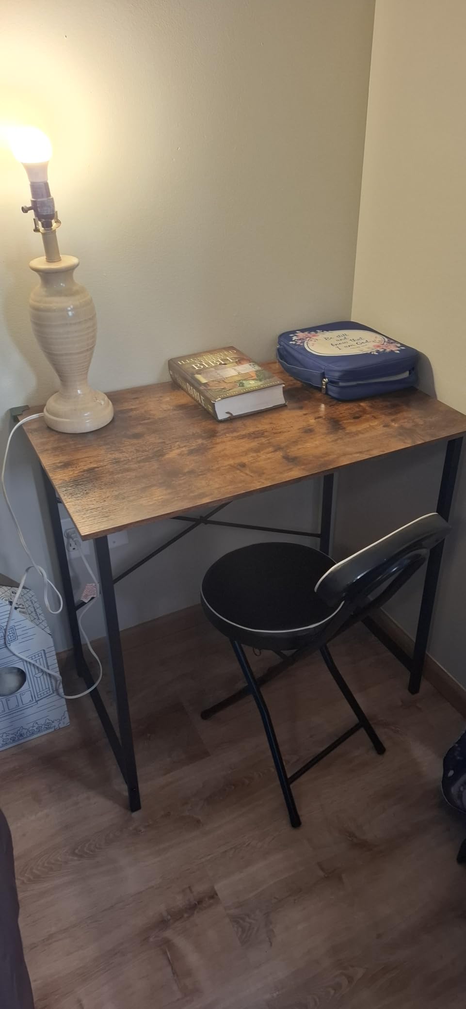 DUMOS 32 Inch Small Computer Desk, Gaming Desks for Home Office Bedroom customer photo 1