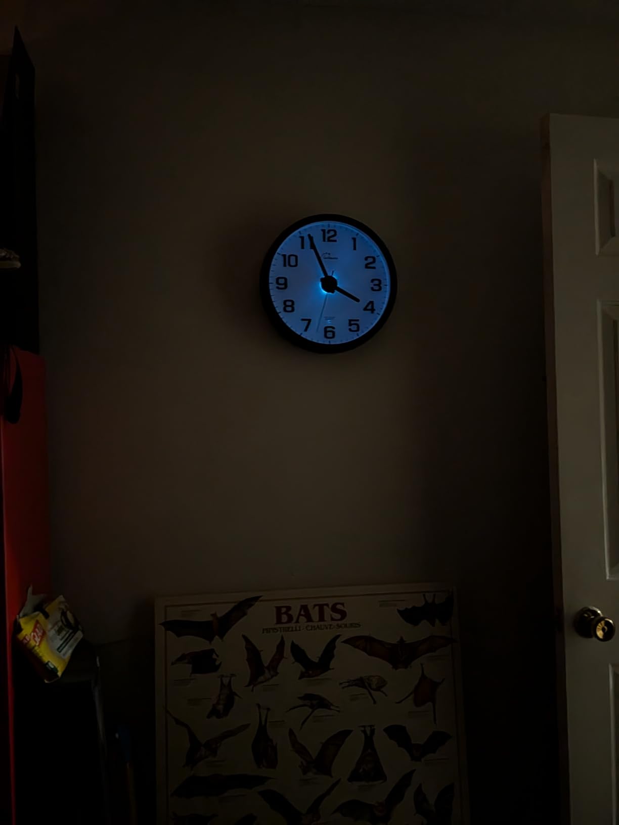 WallarGe Digital Atomic Wall Clock Battery Operated, 8 Inch Large Display customer photo 2
