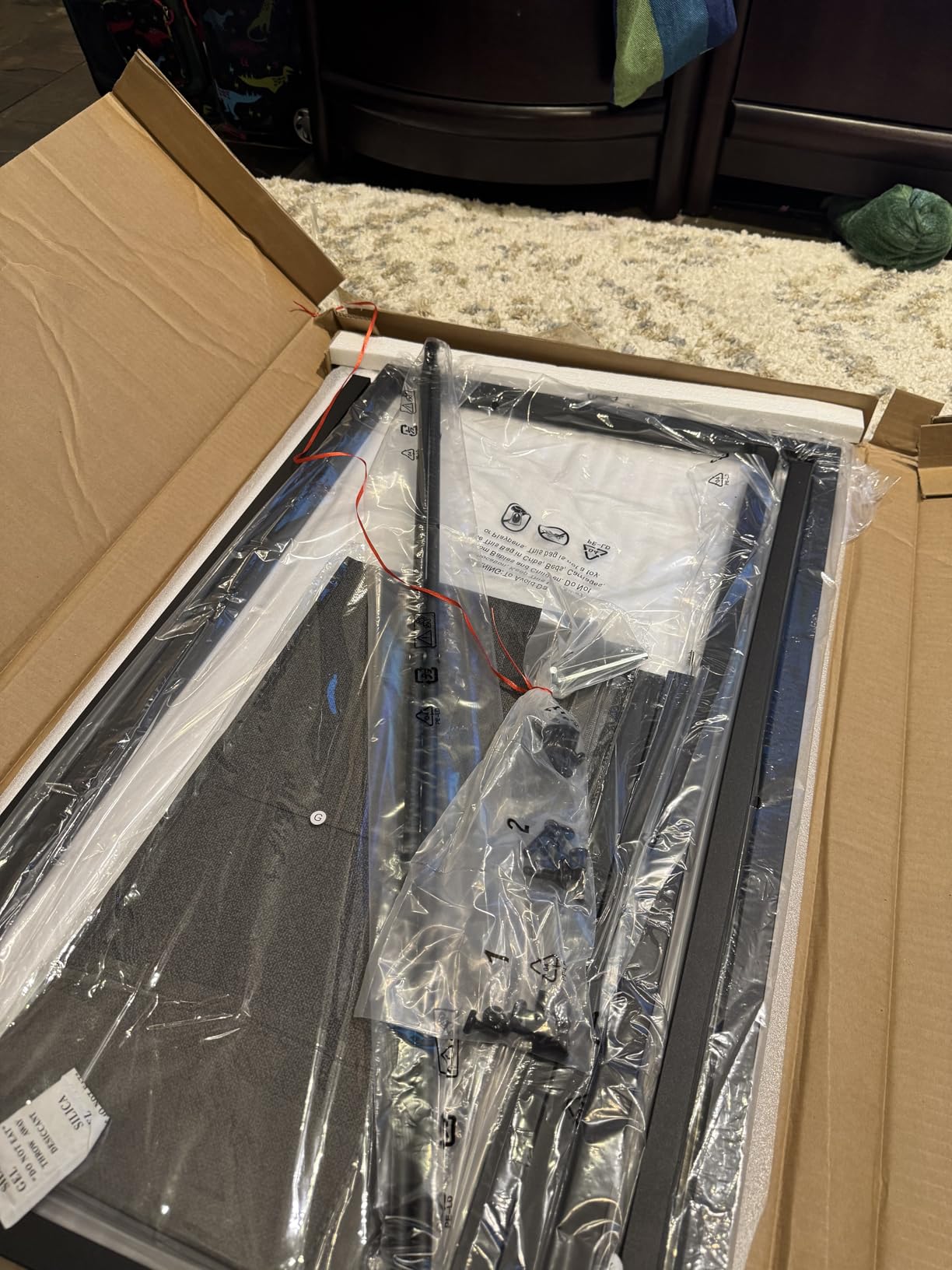 OLIXIS Small Computer Desk, 31 Inch Gaming Desks for Home Office with Storage Bag customer photo 2