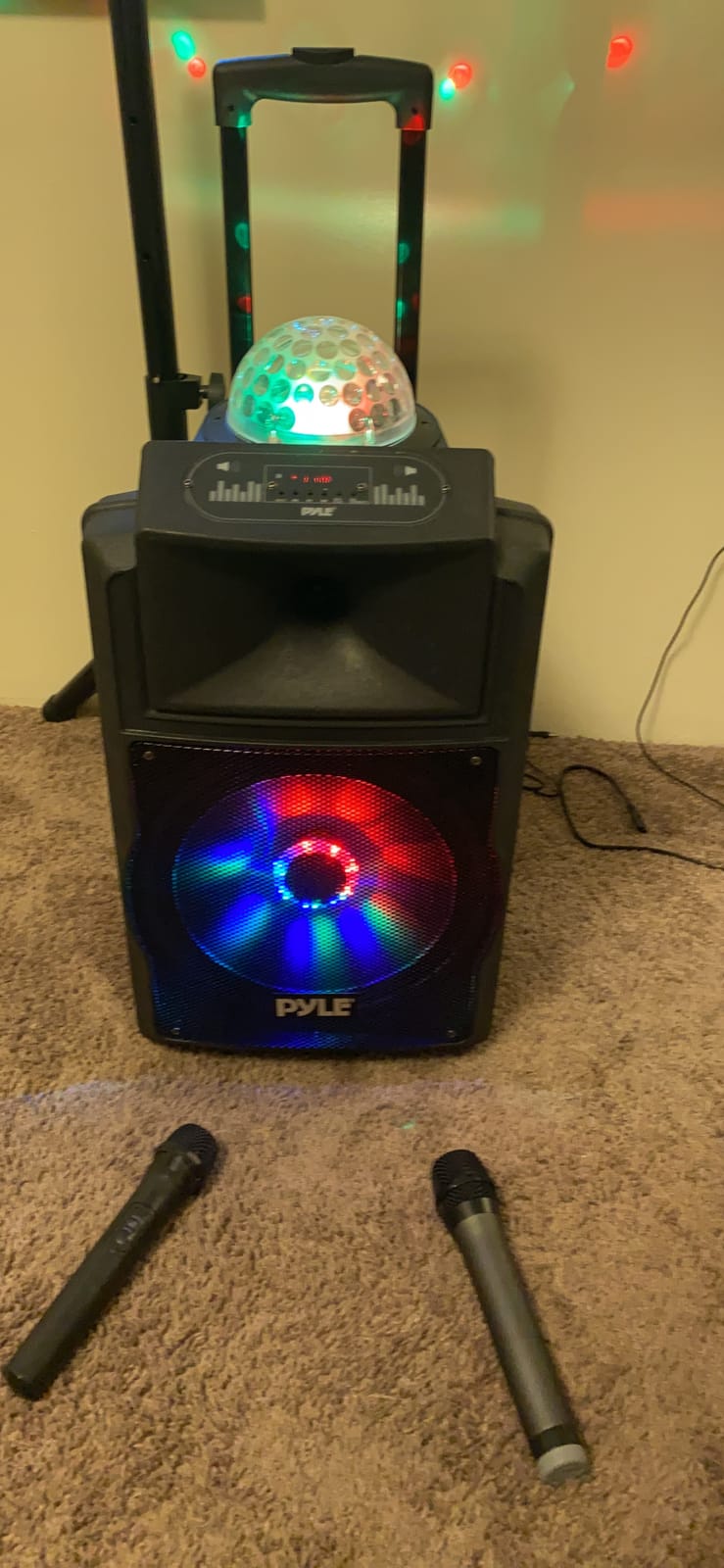 Wireless Portable PA Speaker System - 700 W Battery Powered Rechargeable Sound Speaker and Microphone Set with Bluetooth MP3 USB Micro SD FM Radio AUX 1/4