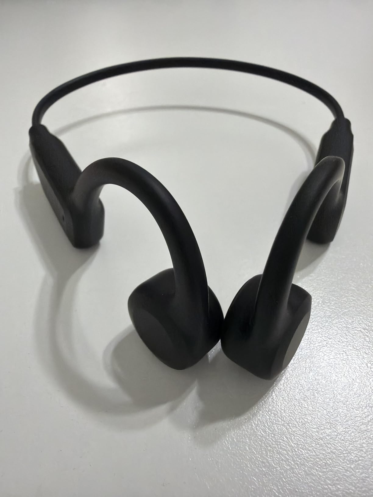 New Bone Conduction Open-Ear Headphones, Bluetooth 6.0, IPX5 Waterproof, 8H Playtime, Lightweight & Comfortable Sports Earphones for Running, Gym, Cycling, Workout, Sweatproof Wireless Headsets customer photo 2