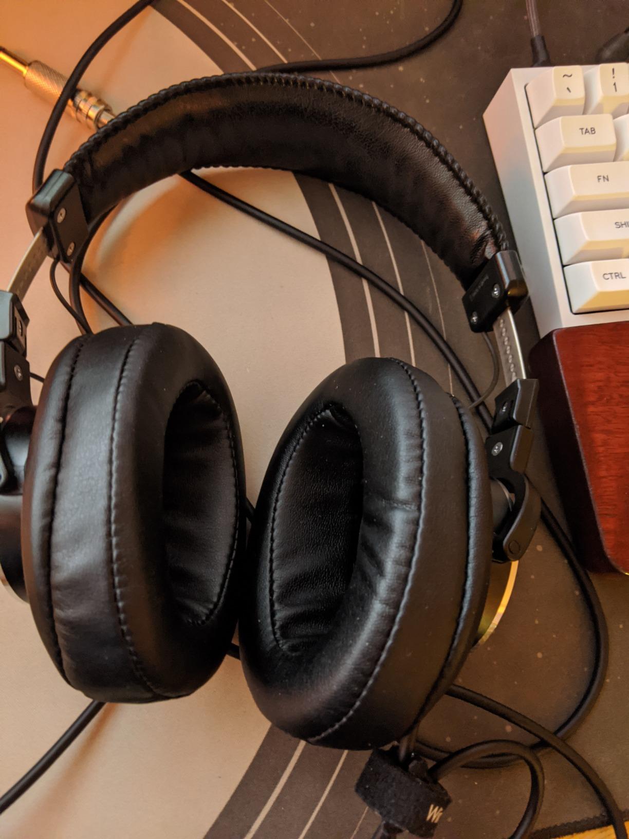 Sony MDR-CD900ST Studio Monitor Stereo Headphones (Japan Import) customer photo 2