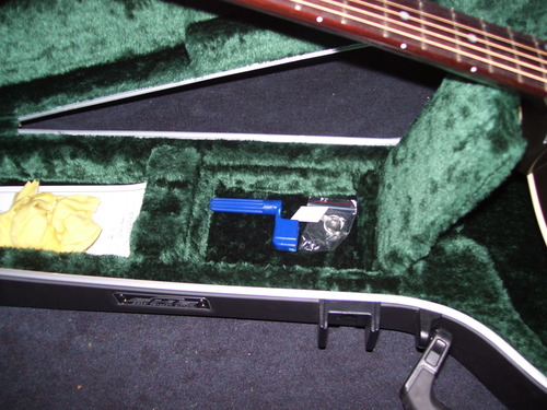 SKB 1SKB-000 Size Acoustic Shaped Hardshell - TSA Latch, Over-Molded Handle customer photo 2