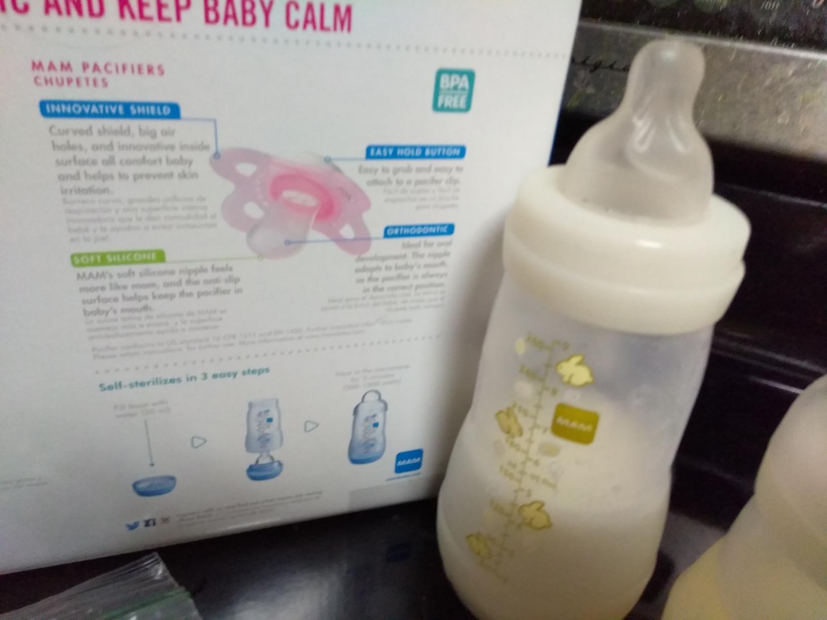 MAM Easy Start Anti-Colic+ Baby Bottle & Pacifier Starter Set 0+Months 6 Pk customer photo 1