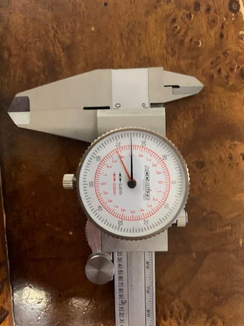 Accusize Industrial Tools 0-6''/0-150 mm by 0.001''/0.02 mm Inch/Metric Dual Needle Precision Dial Caliper Stainless Steel, P920-S236 customer photo 1