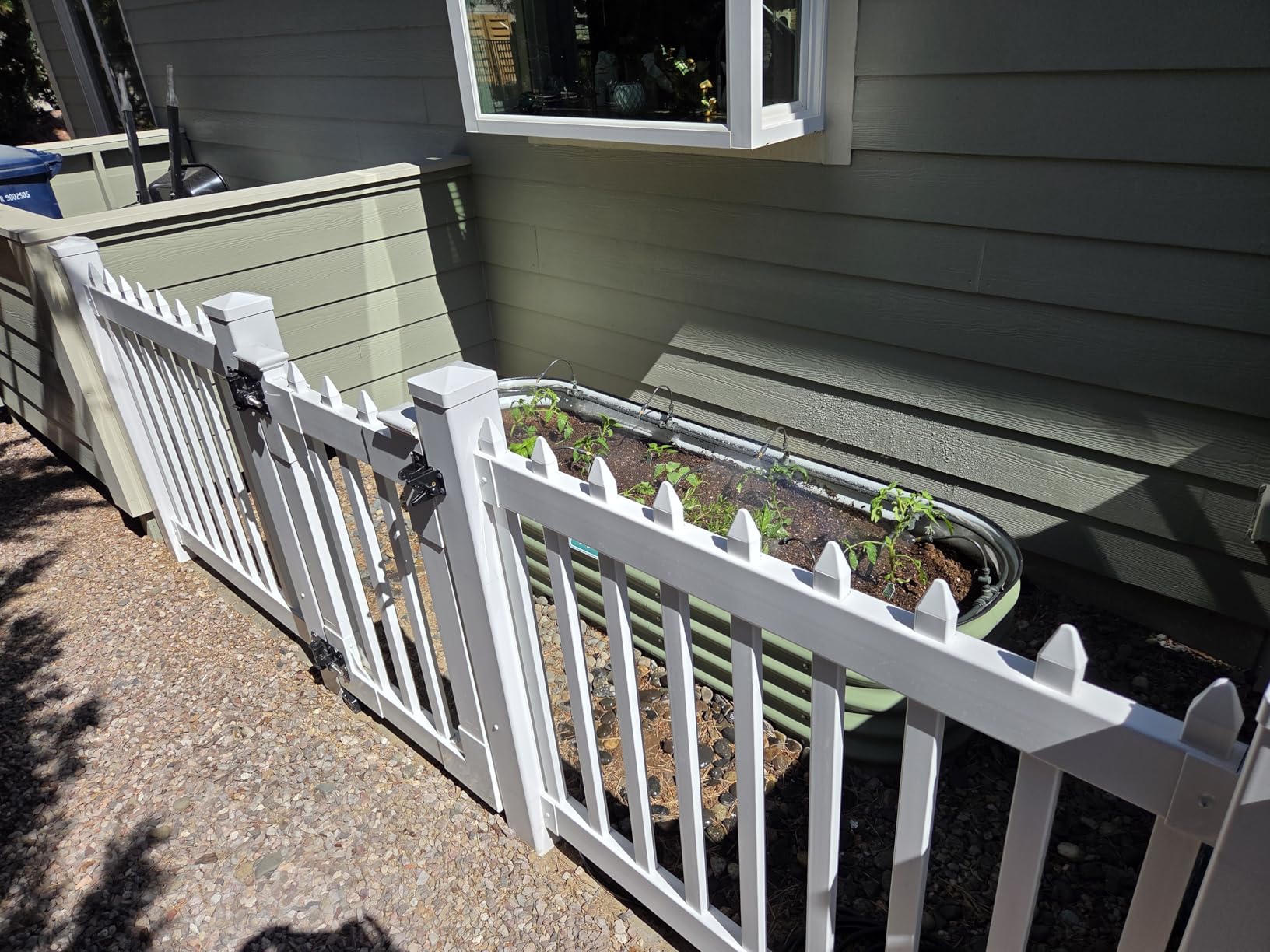 WamBam Sturbridge Yard or Pool Fence, White Vinyl No Dig DIY Kit customer photo 2
