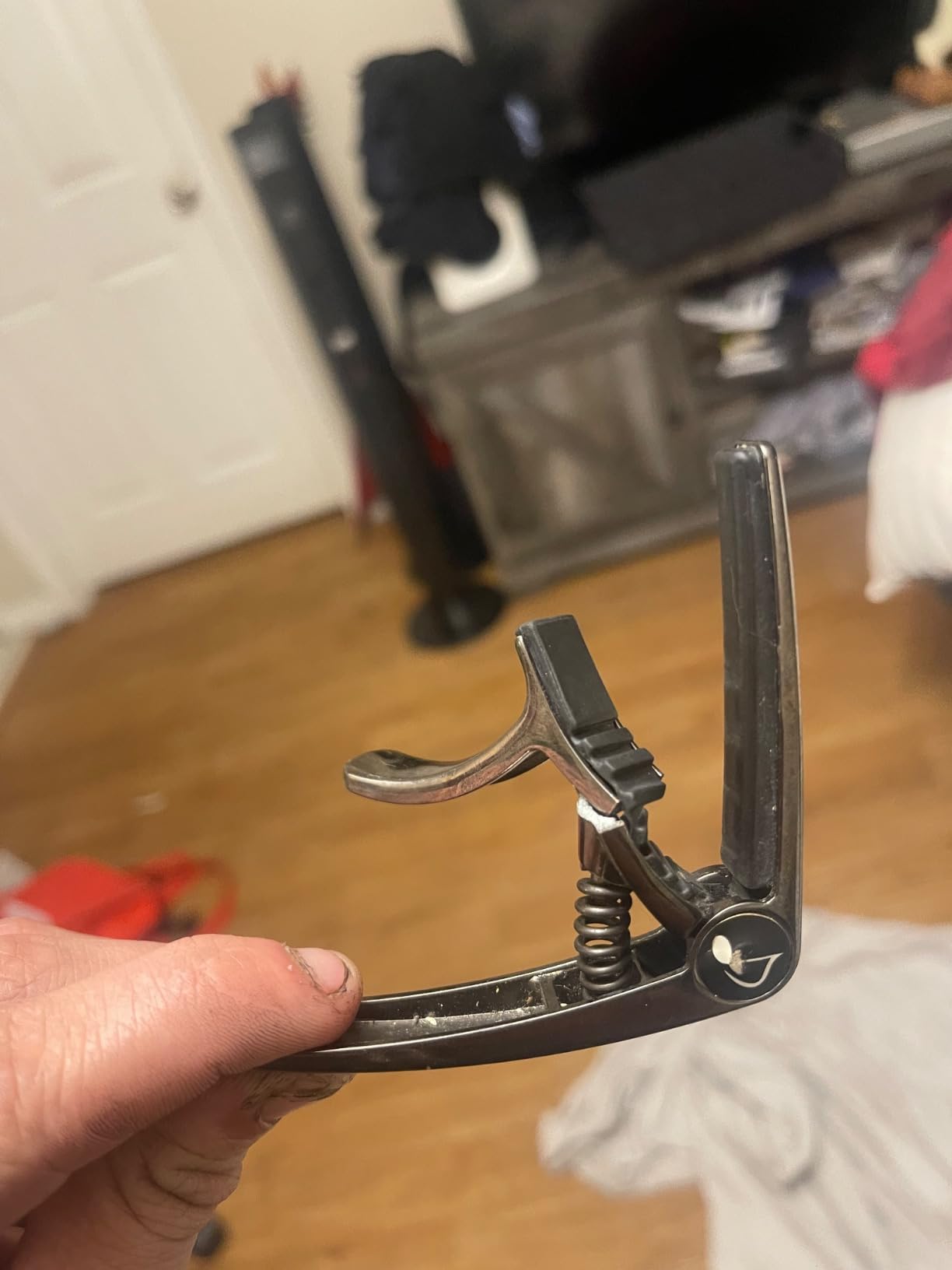 Donner Guitar Capo for Electric and Acoustic Guitar DC-2, Ukulele Capo Black with 4 Picks customer photo 1