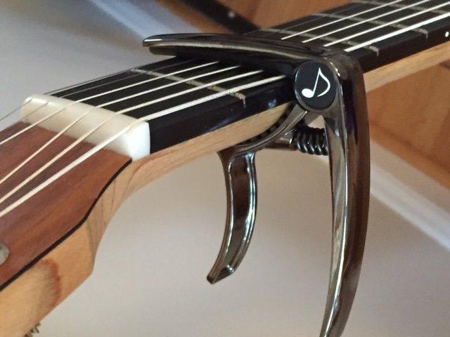 Donner Guitar Capo for Electric and Acoustic Guitar DC-2, Ukulele Capo Black with 4 Picks customer photo 2