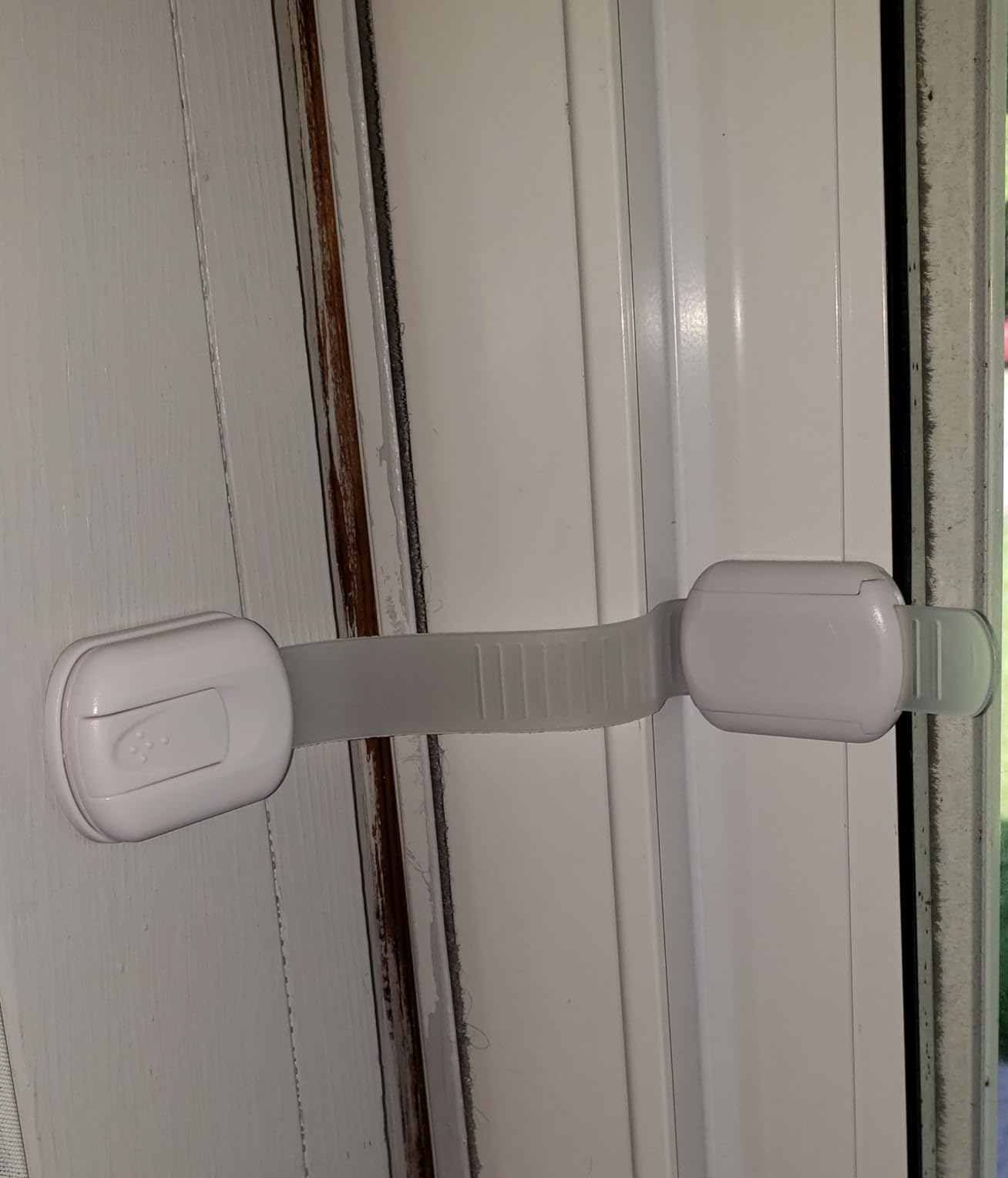 BooBoo Baby 10 Pack Premium Child Locks for Kitchen Cupboards customer photo 1