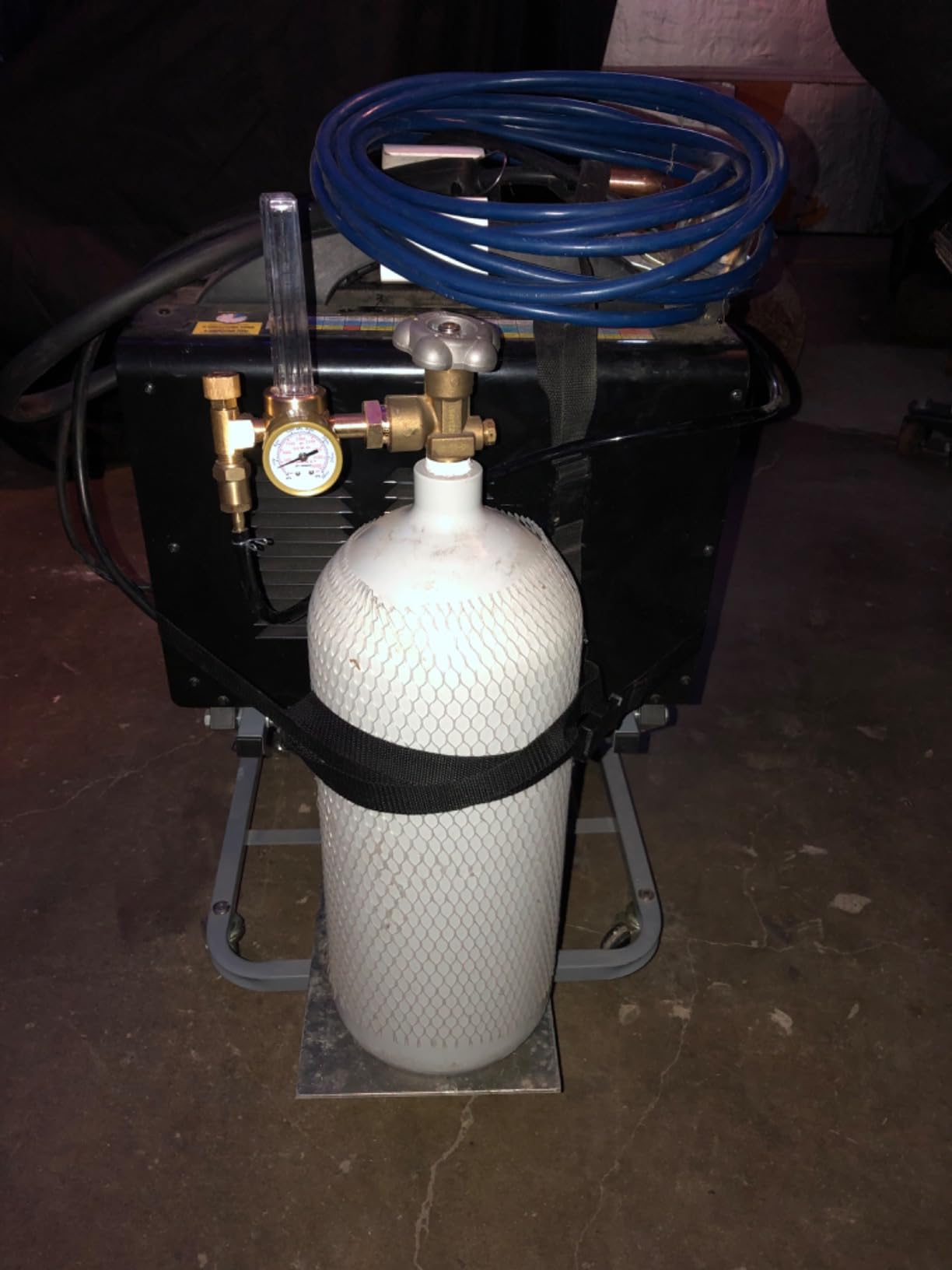 BETOOLL Argon/CO2 Mig Tig Flow Meter Gas Regulator Gauge Welding Weld, CGA580 Inlet Connection customer photo 2