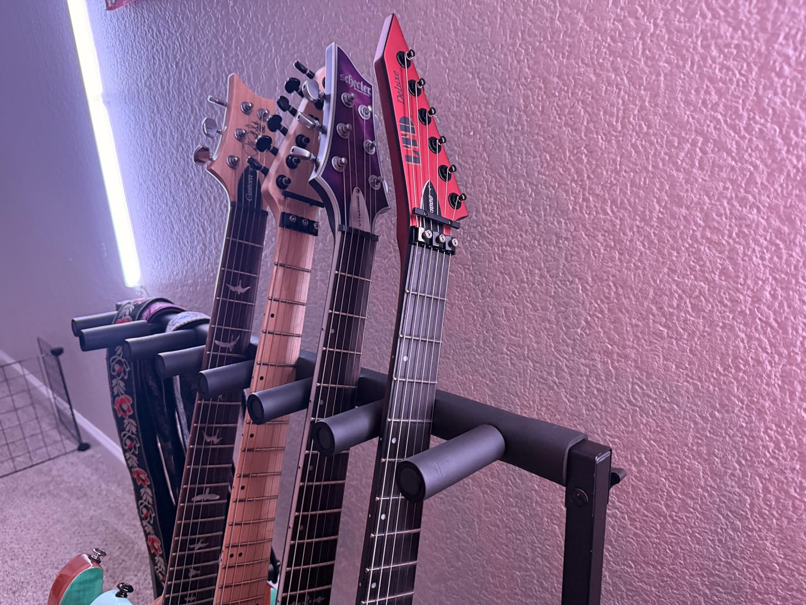Gator Rok-It Collapsible Folding Guitar Rack Stand for 3 Guitars – Fits Acoustic, Electric, or Bass Guitars – Portable, Durable, Space-Saving Storage (RI-GTR-RACK3) customer photo 2
