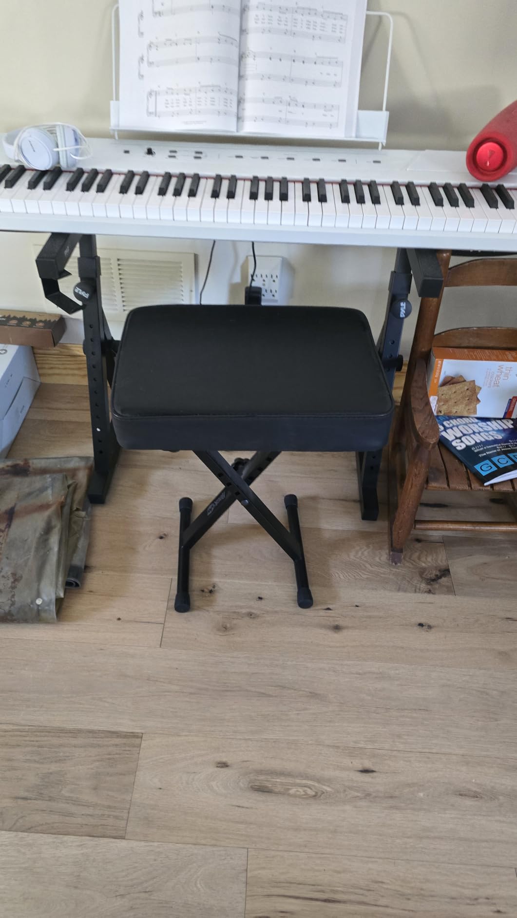 RockJam RJKBB100 Adjustable Padded Piano Bench, Keyboard Stool customer photo 1