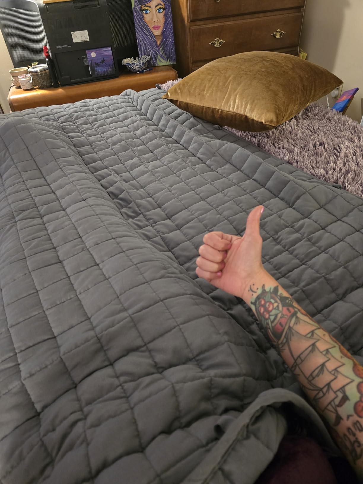 YnM 15lbs Weighted Blanket for Adults, Breathable Heavy Bed Throw Blanket with Cooling Glass Beads for All Season Use, Ideal for One Person of 140lbs (60x80 Inches, Queen Bed, Dark Grey) customer photo 1