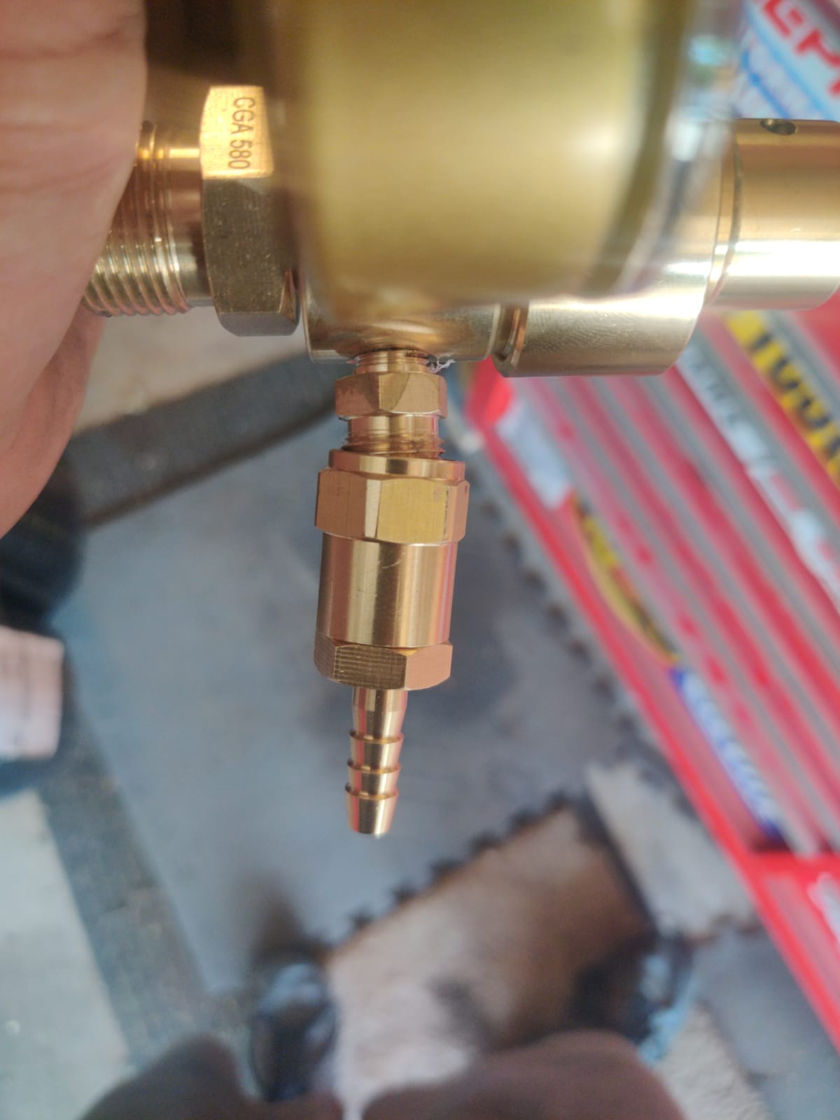 SÜA - Industrial Argon Regulator/Flowmeter Gauges for MIG and TIG Welders customer photo 1