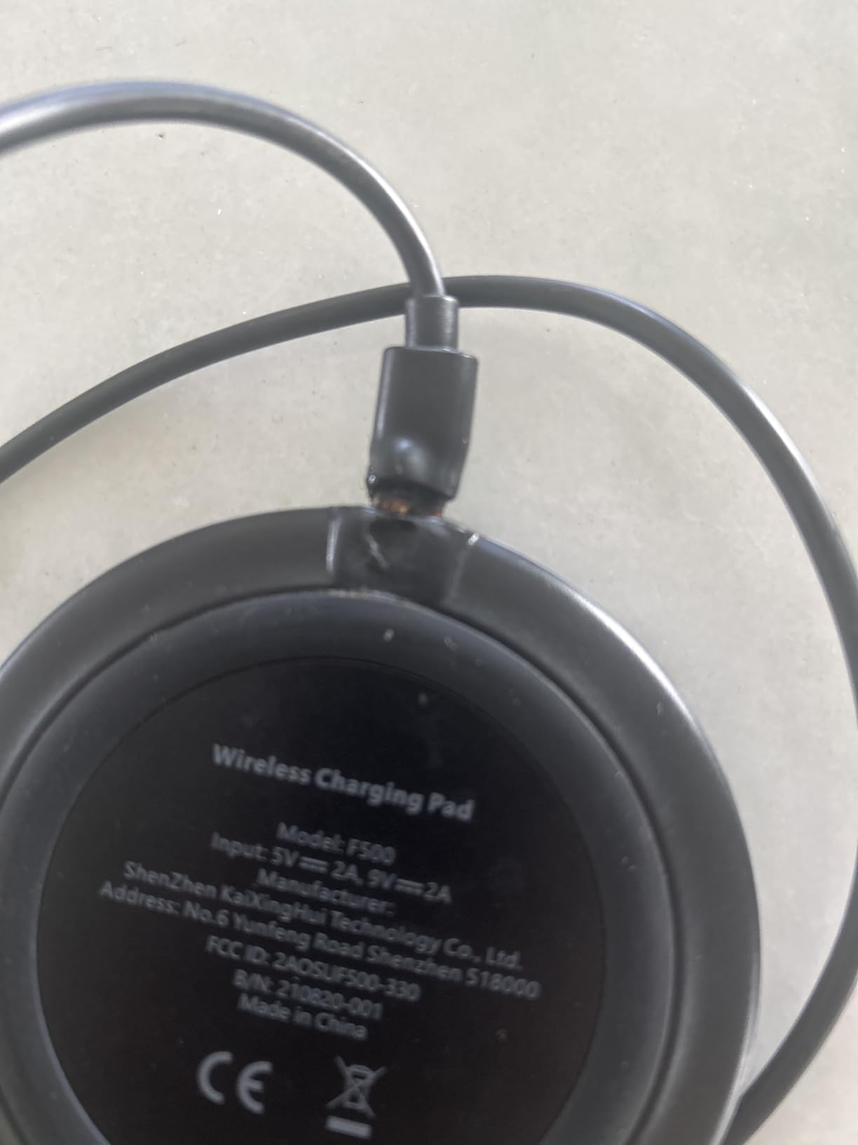Yootech Wireless Charger,10W Max Wireless Charging Pad(No AC Adapter) customer photo 1