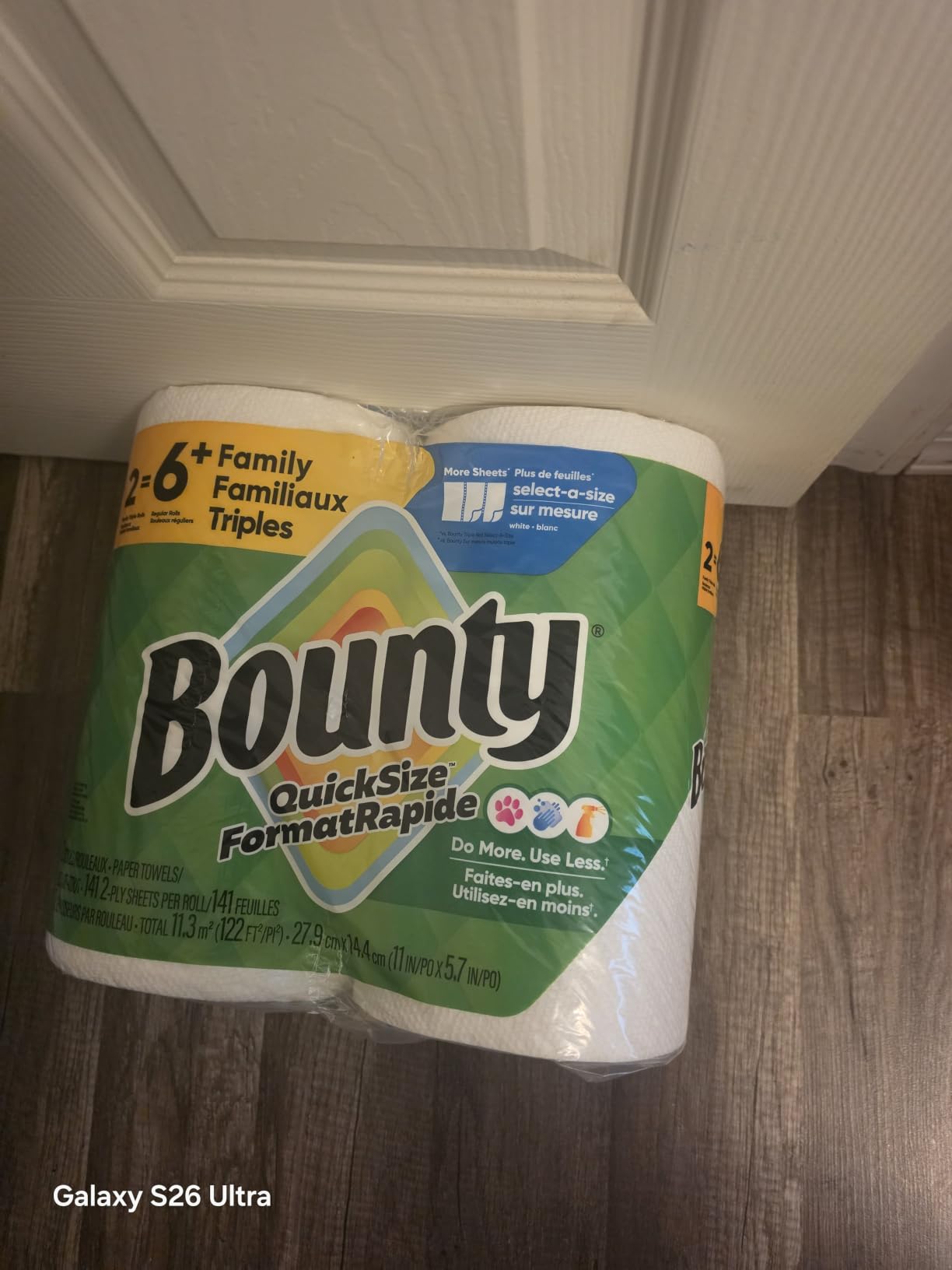 Bounty Paper Towels Quick Size, White, 16 Family Rolls = 40 Regular Rolls customer photo 1