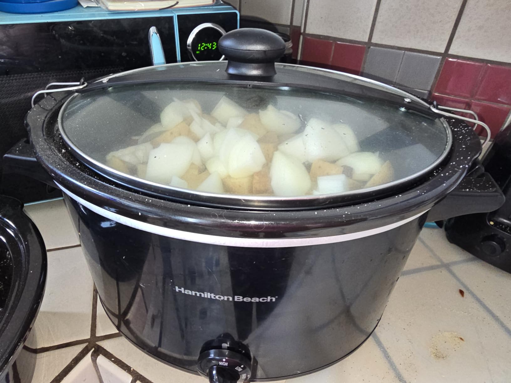 Hamilton Beach Stay or Go Extra Large 10 Quart Portable Slow Cooker customer photo 2