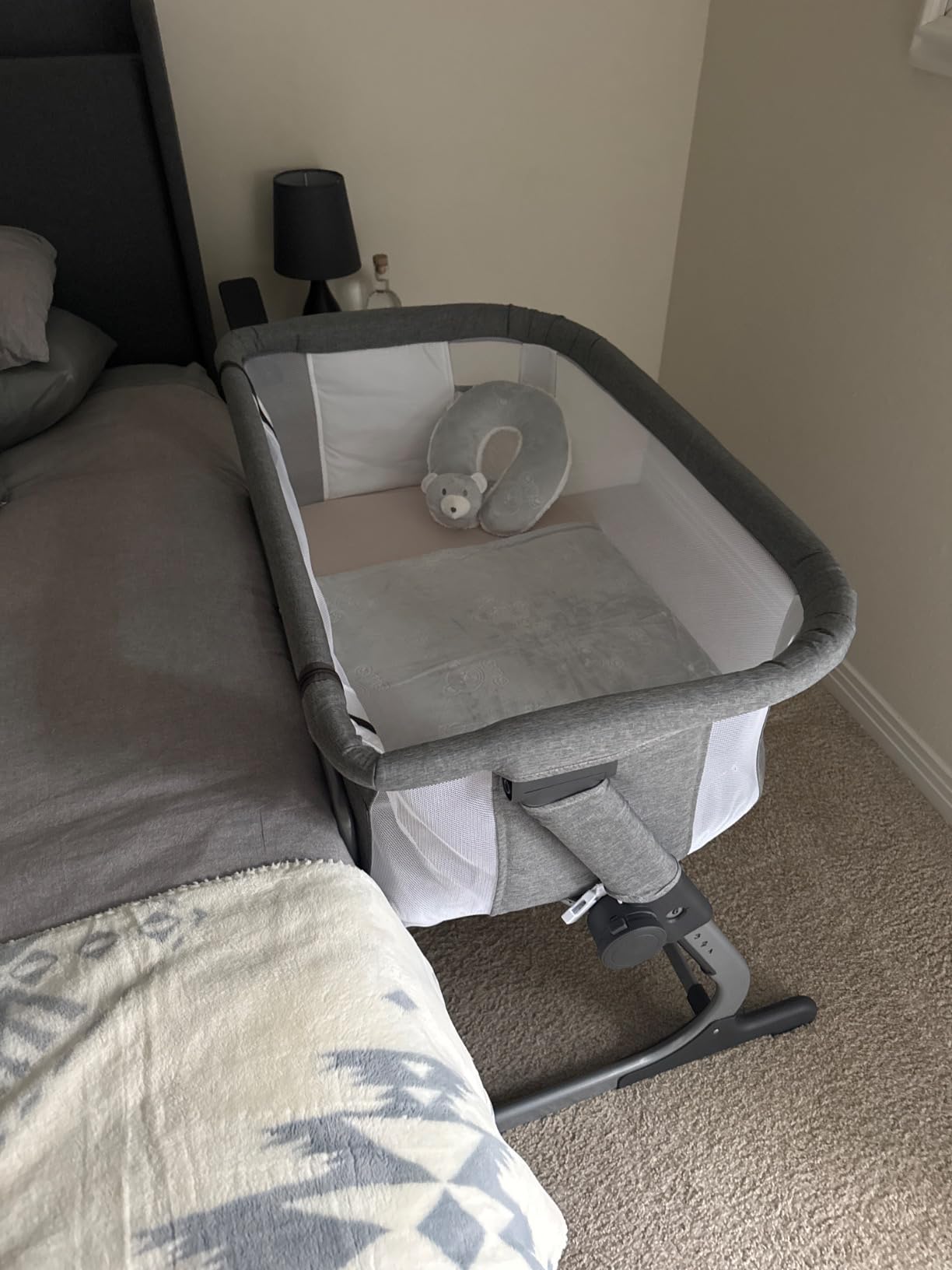 Baby Delight Beside Me Dreamer Bassinet | Bedside Sleeper | 7-Position Height Adjustment | Charcoal Tweed customer photo 2