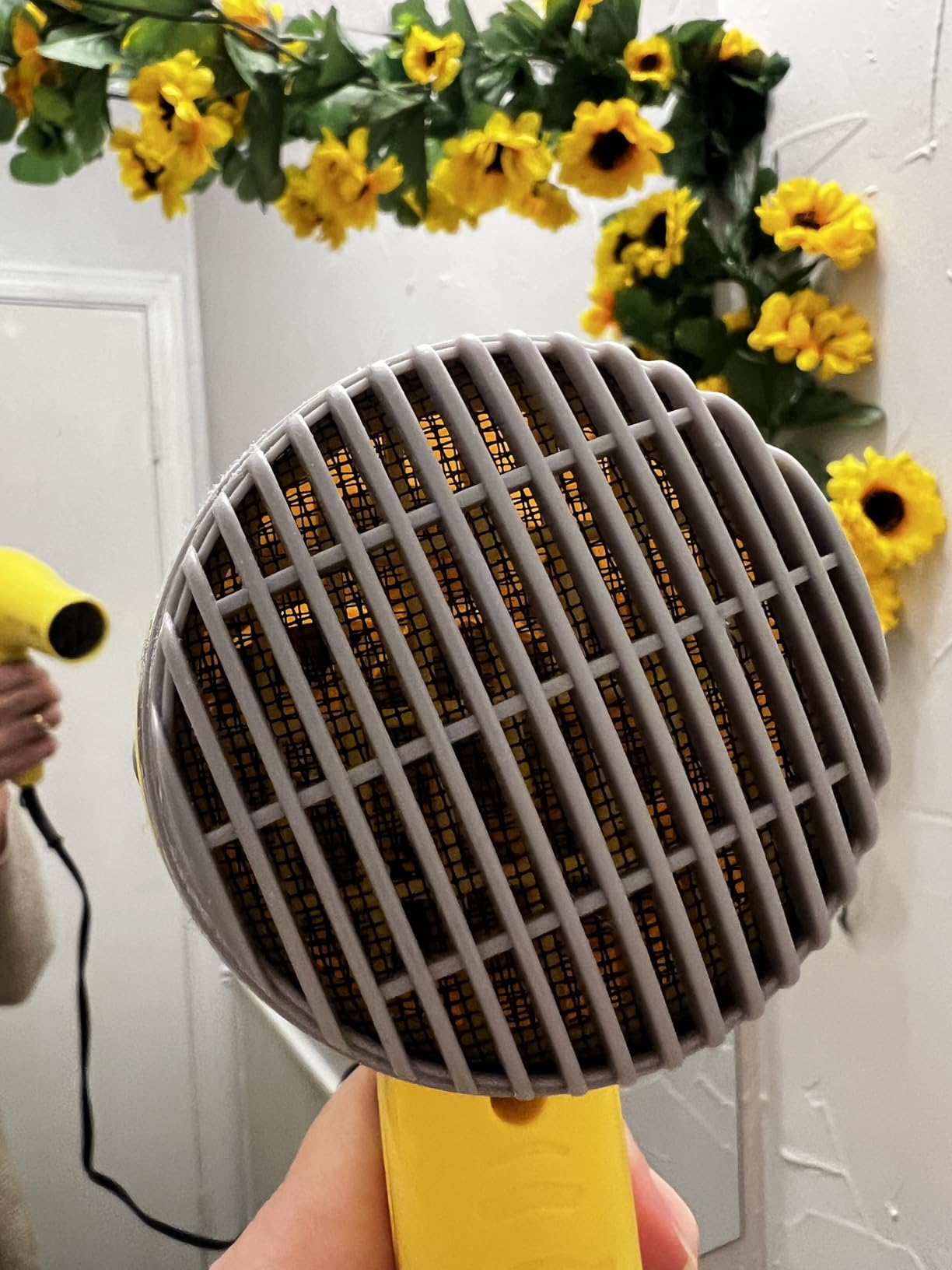 REVLON Compact Ionic Travel Hair Dryer, 1875 Watt, Yellow customer photo 1