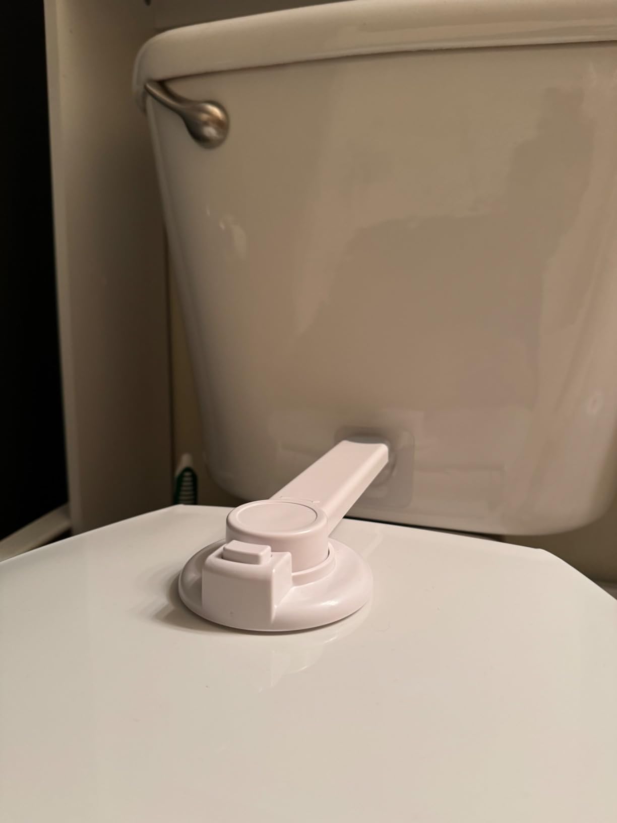 Toilet Locks Baby Proof (2-Pack) Ideal Baby Proof Toilet Lid Lock with Arm – No Tools Needed Easy Installation with 3M Adhesive – Top Safety Toilet Seat Lock – Fits Most Toilets, White customer photo 2