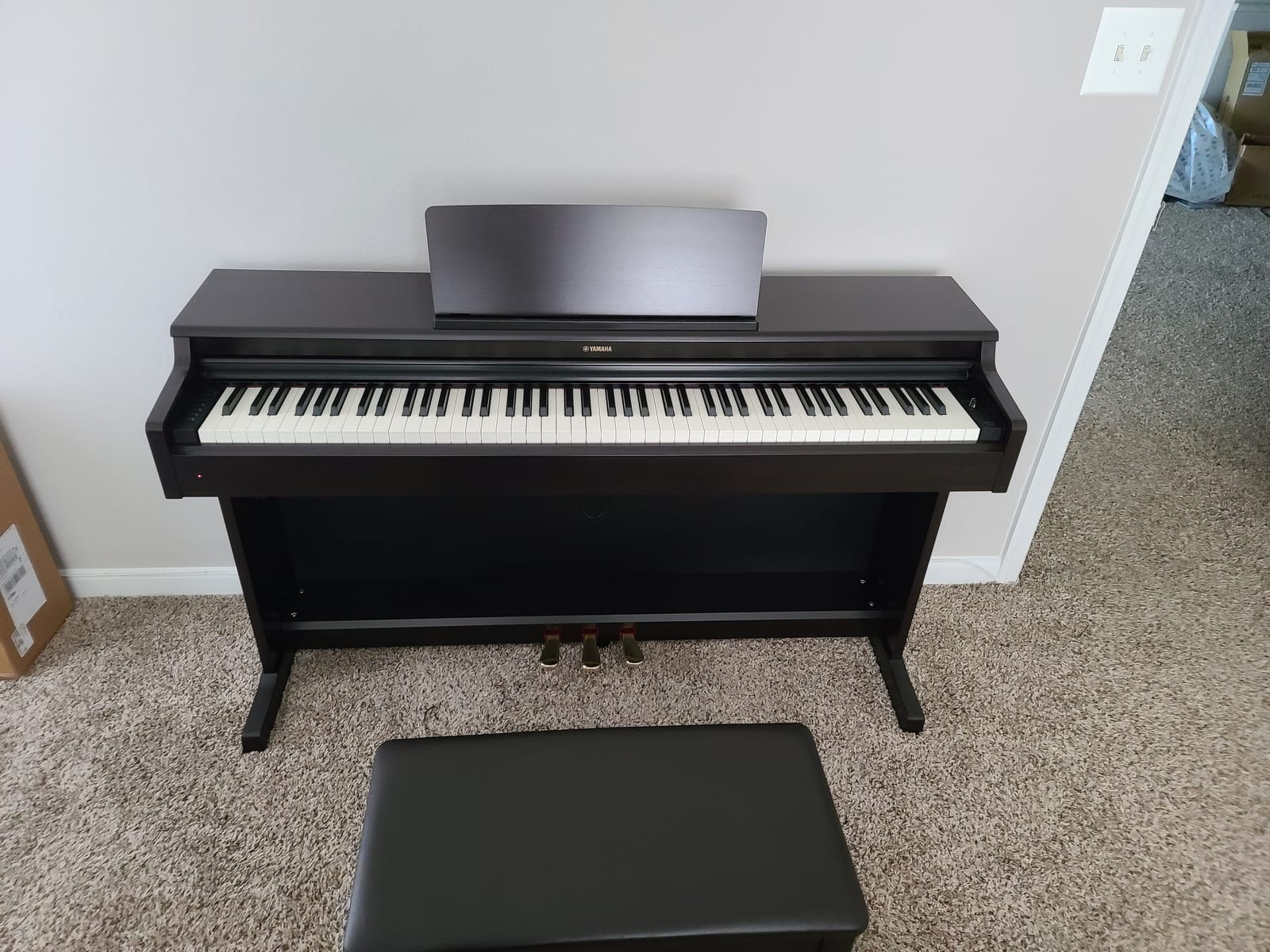 Yamaha YDP164 Arius Series Piano with Bench, Dark Rosewood customer photo 2