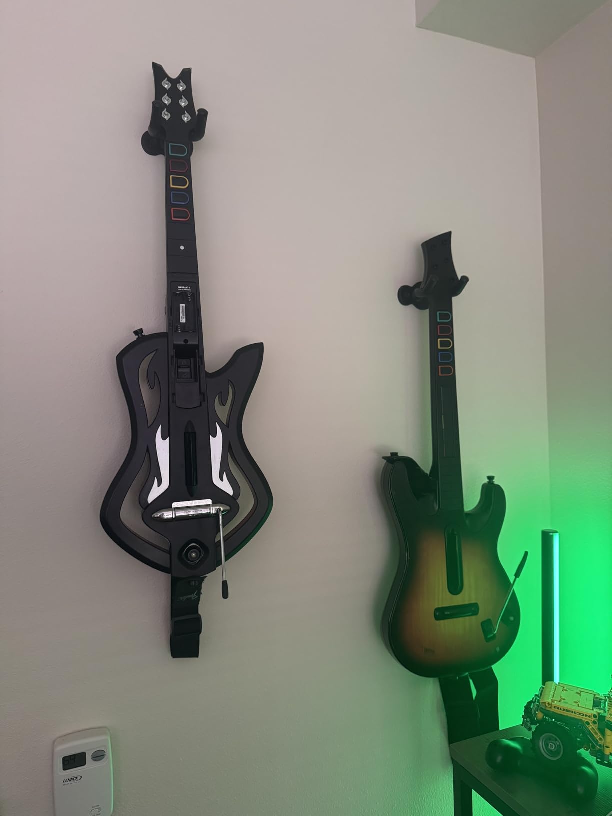 Sound harbor Guitar Wall Mount Hanger Acoustic Electric Bass Guitar Wall Hook Black Metal Holder customer photo 2