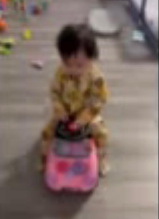 Radio Flyer Creativity Car, Toddler Ride On Toys, for Toddlers 1-3 customer photo 2